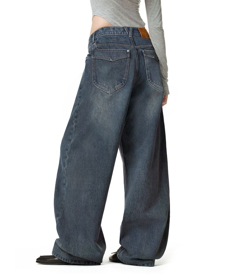 [윤비누X데케트우먼]Curved Pocket Barrel Wide Jeans DCWPT038BLUE