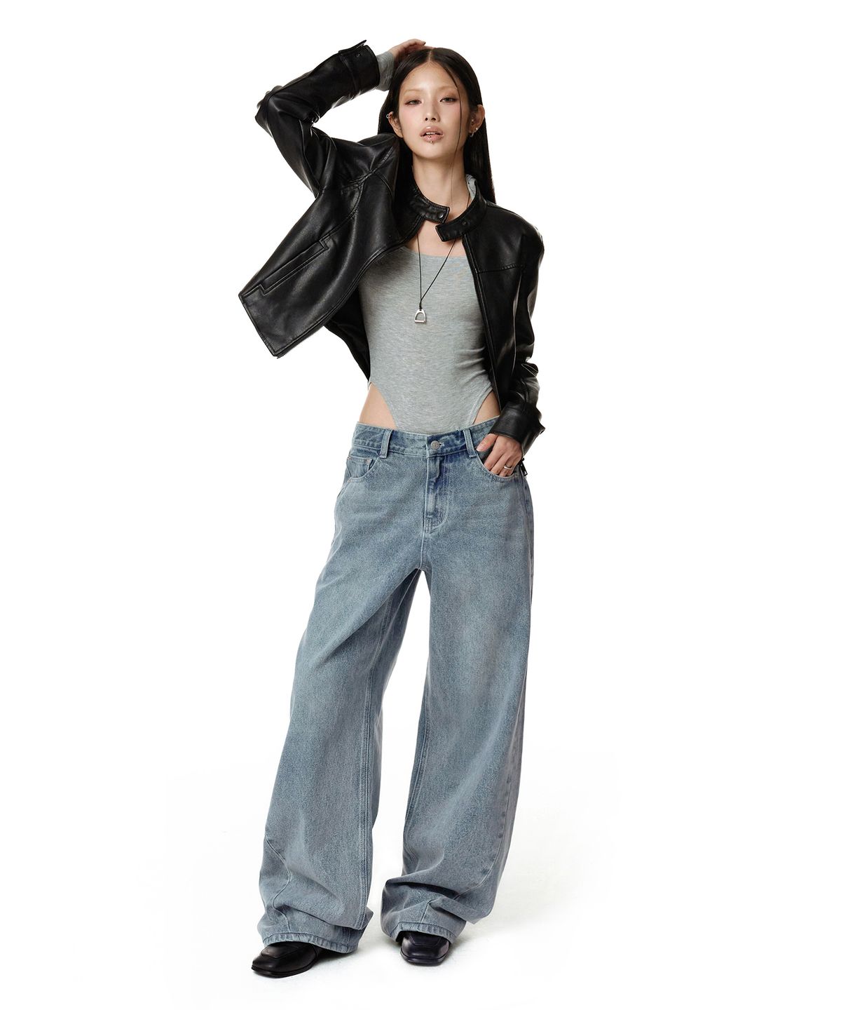 데케트 우먼(DECET WOMEN) [윤비누X데케트우먼]Curved Pocket Barrel Wide Jeans DCWPT038LIGHTBLUE