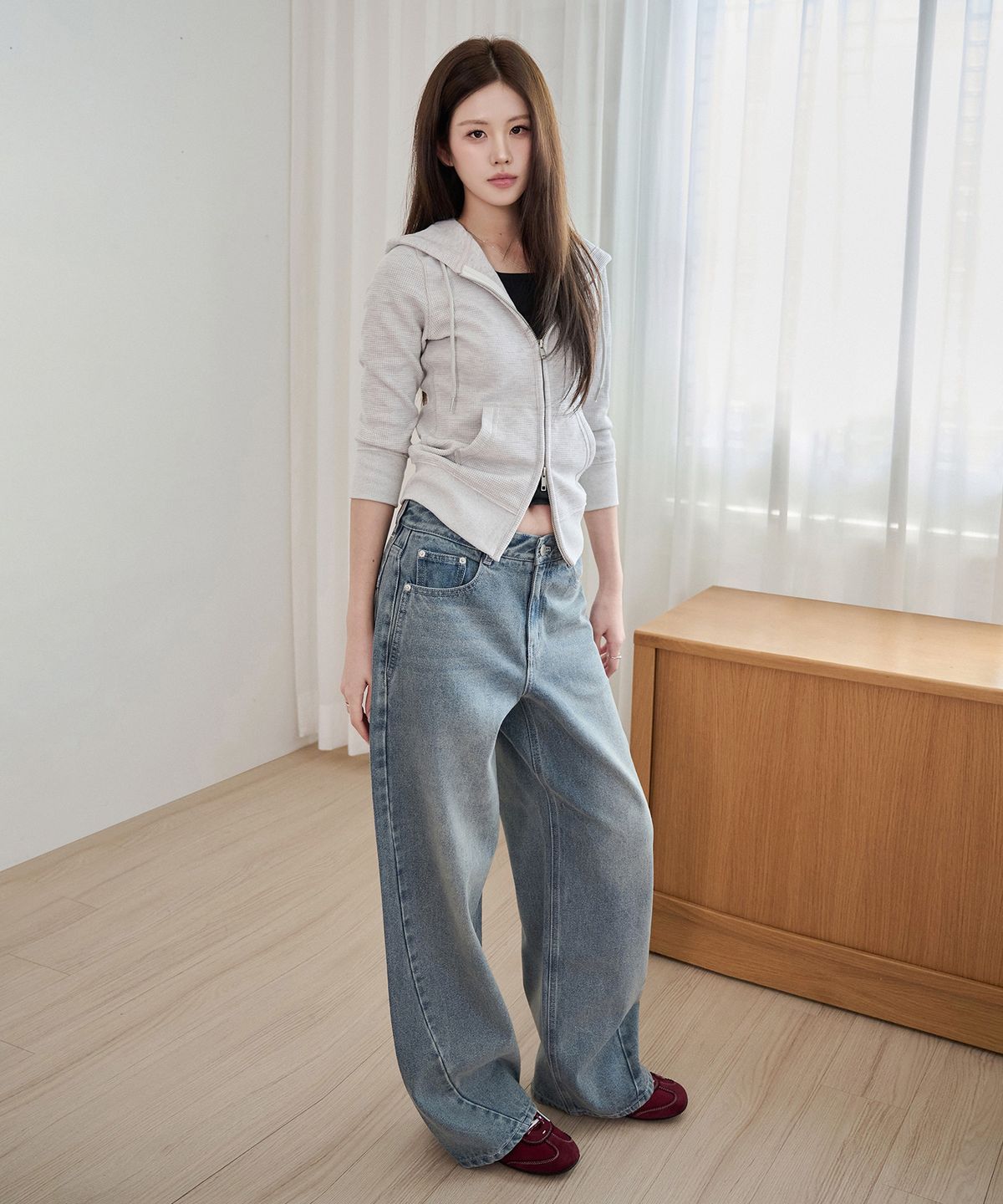 데케트 우먼(DECET WOMEN) [윤비누X데케트우먼]Curved Pocket Barrel Wide Jeans DCWPT038LIGHTBLUE