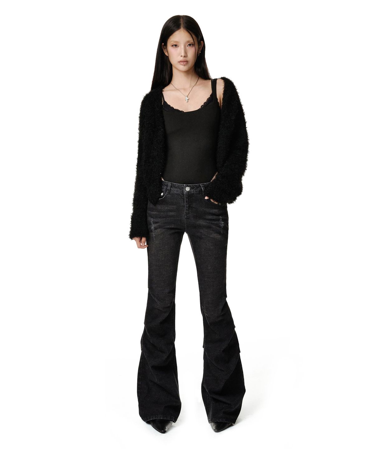 데케트 우먼(DECET WOMEN) [윤비누X데케트우먼]Scratch Flared Shirring Jeans DCWPT037BLACK