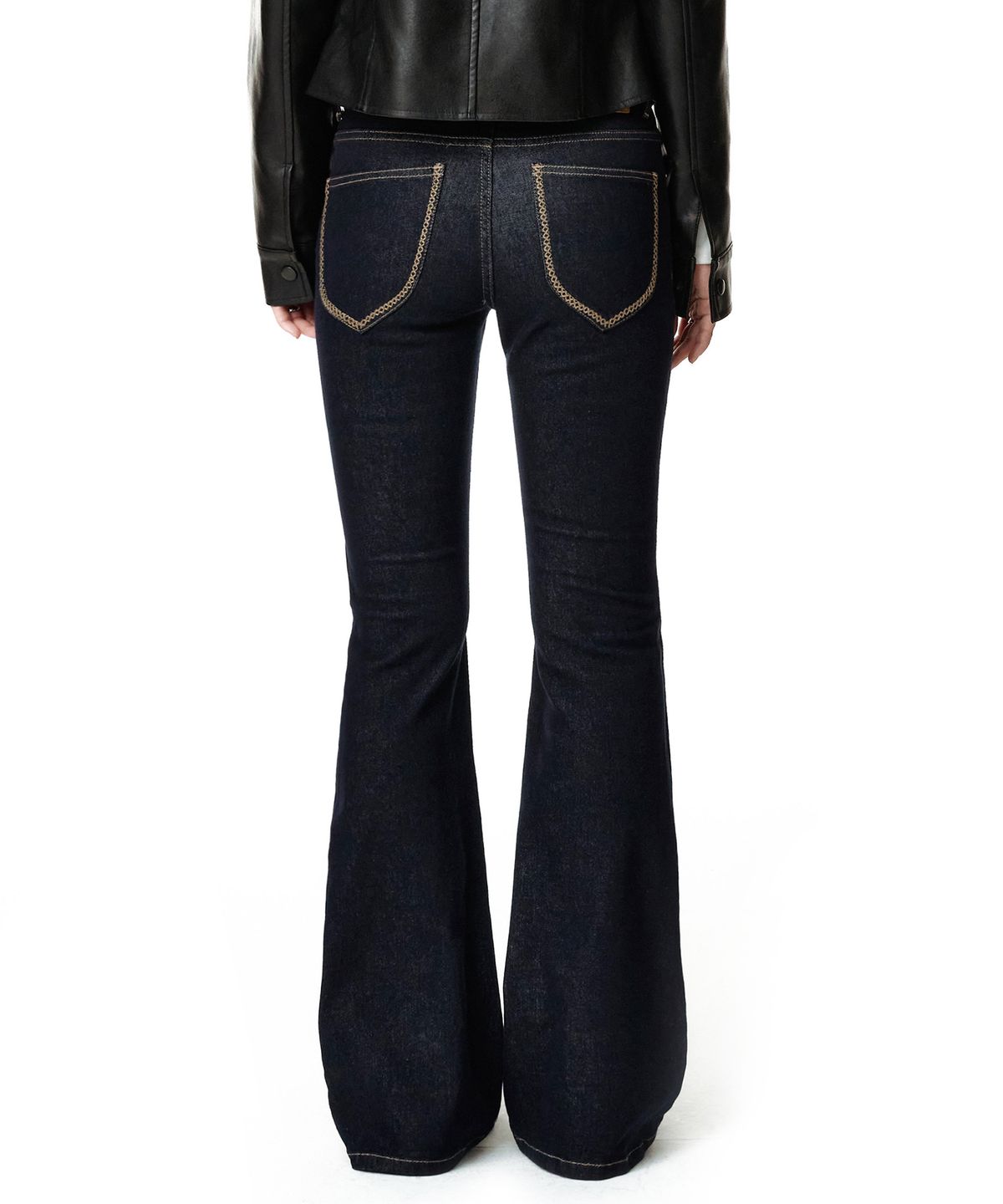 데케트 우먼(DECET WOMEN) [윤비누x데케트우먼]Stitch Pocket Low Rise Slim Flared Jeans DCWPT036CPINDIGO