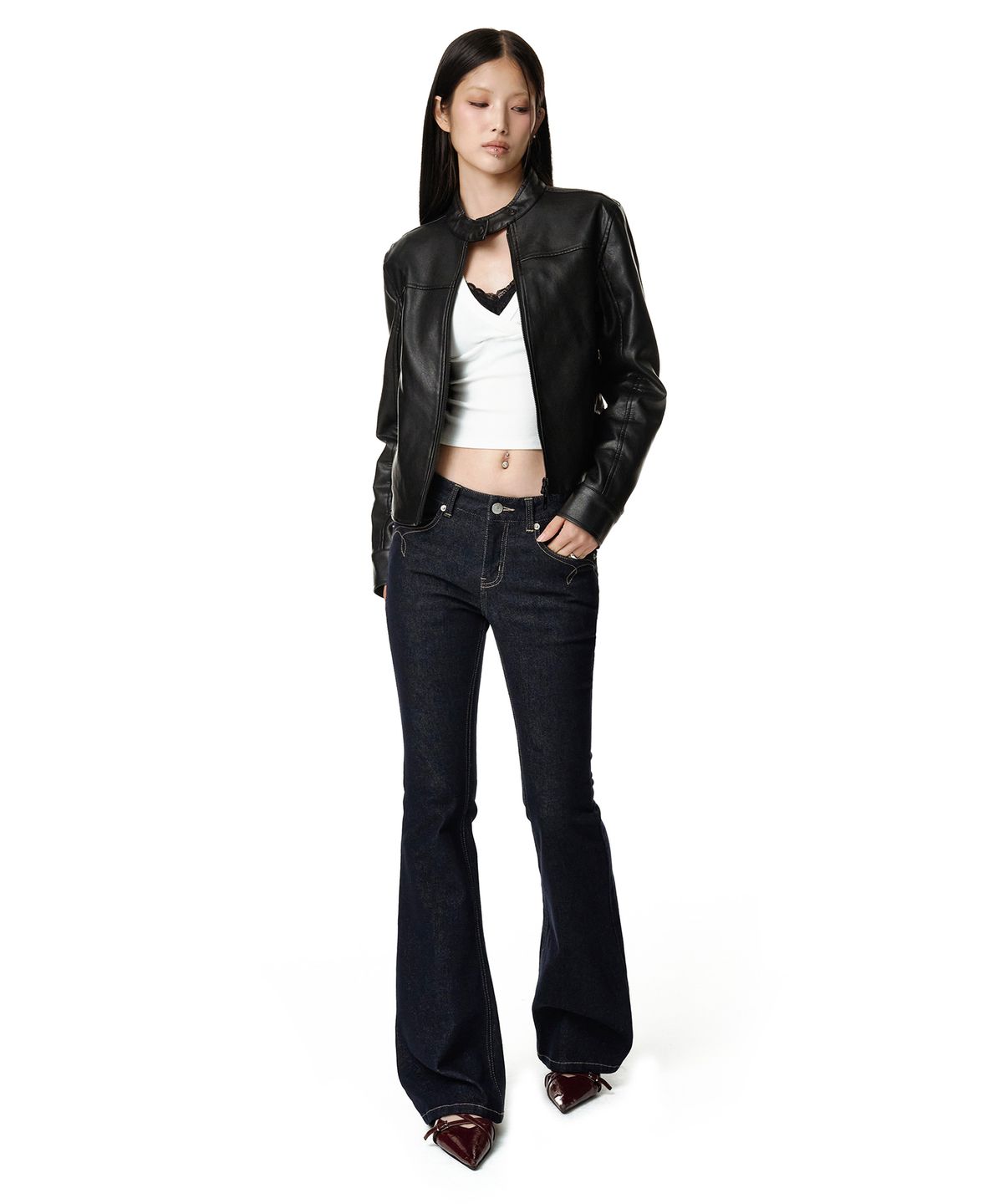 데케트 우먼(DECET WOMEN) [윤비누x데케트우먼]Stitch Pocket Low Rise Slim Flared Jeans DCWPT036CPINDIGO