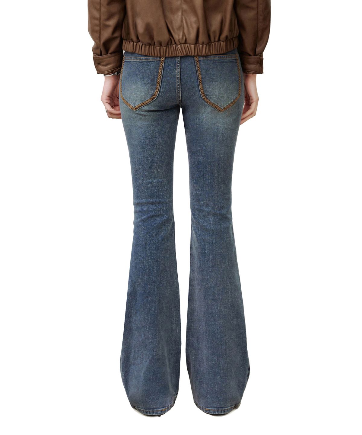 데케트 우먼(DECET WOMEN) [윤비누x데케트우먼]Stitch Pocket Low Rise Slim Flared Jeans DCWPT036BLUE