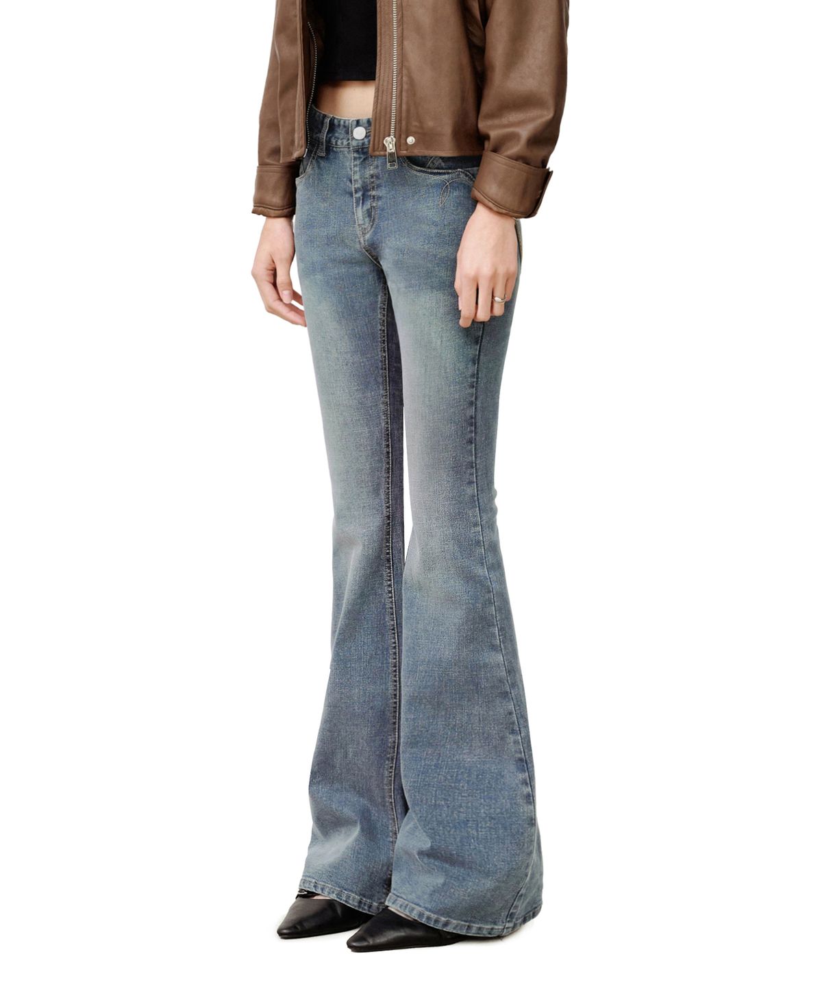 데케트 우먼(DECET WOMEN) [윤비누x데케트우먼]Stitch Pocket Low Rise Slim Flared Jeans DCWPT036LIGHTBLUE