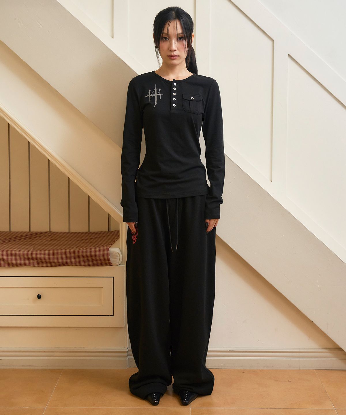 프렌다(PRENDA) POCKET HENLEY LONG SLEEVE BLACK