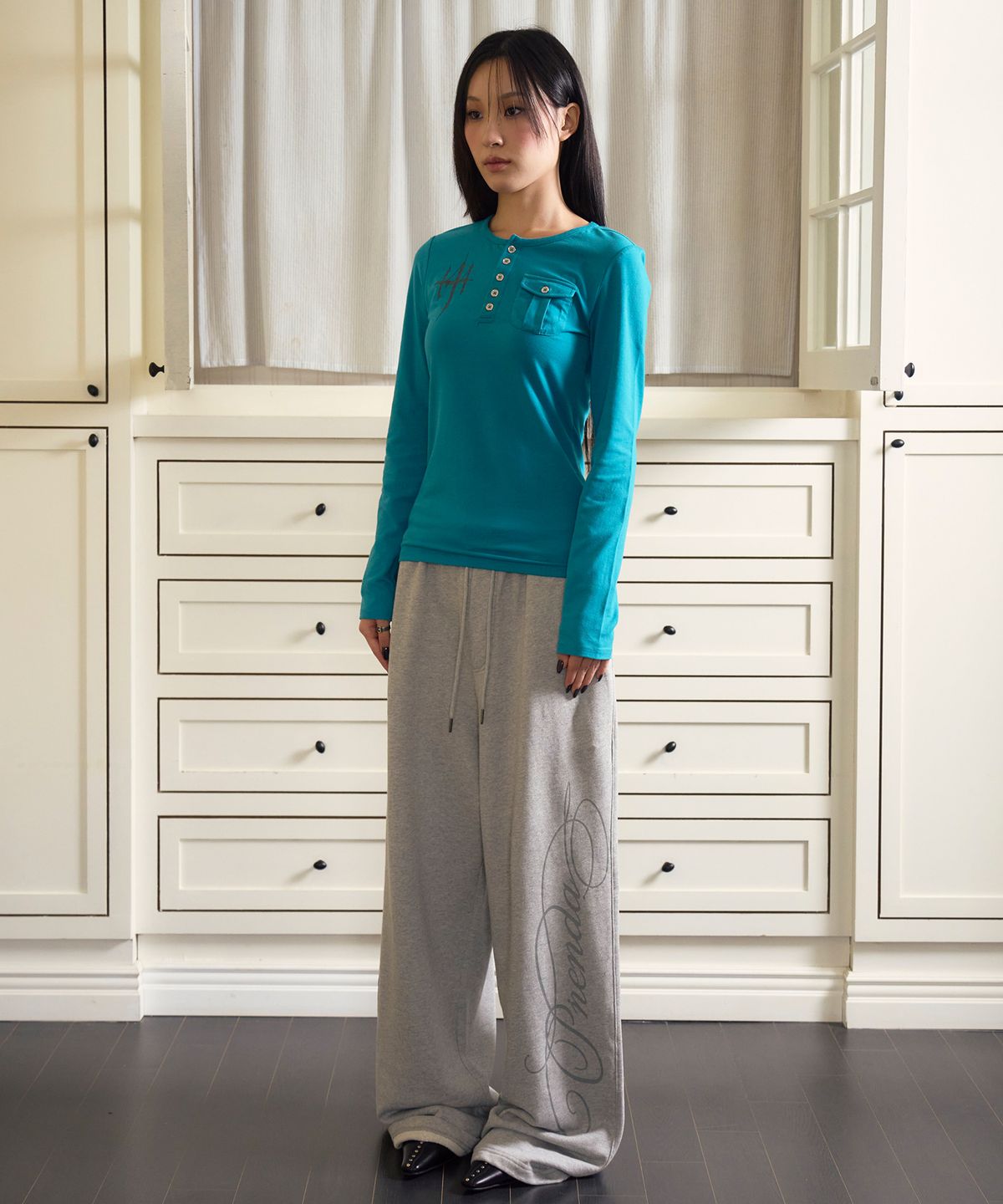 프렌다(PRENDA) POCKET HENLEY LONG SLEEVE AQUA BLUE