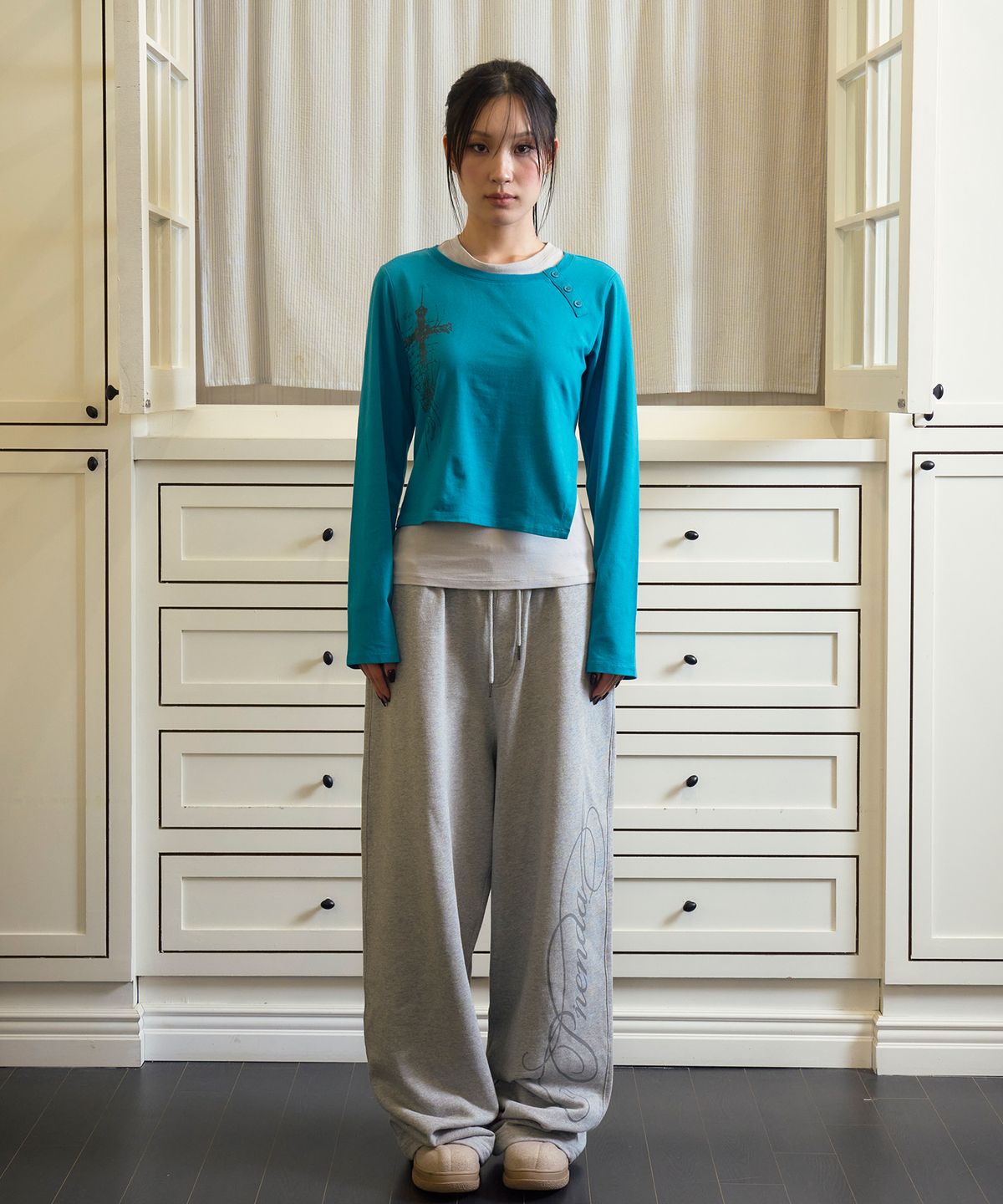 프렌다(PRENDA) CROSS SLIT LAYERED LONG SLEEVE AQUA BLUE