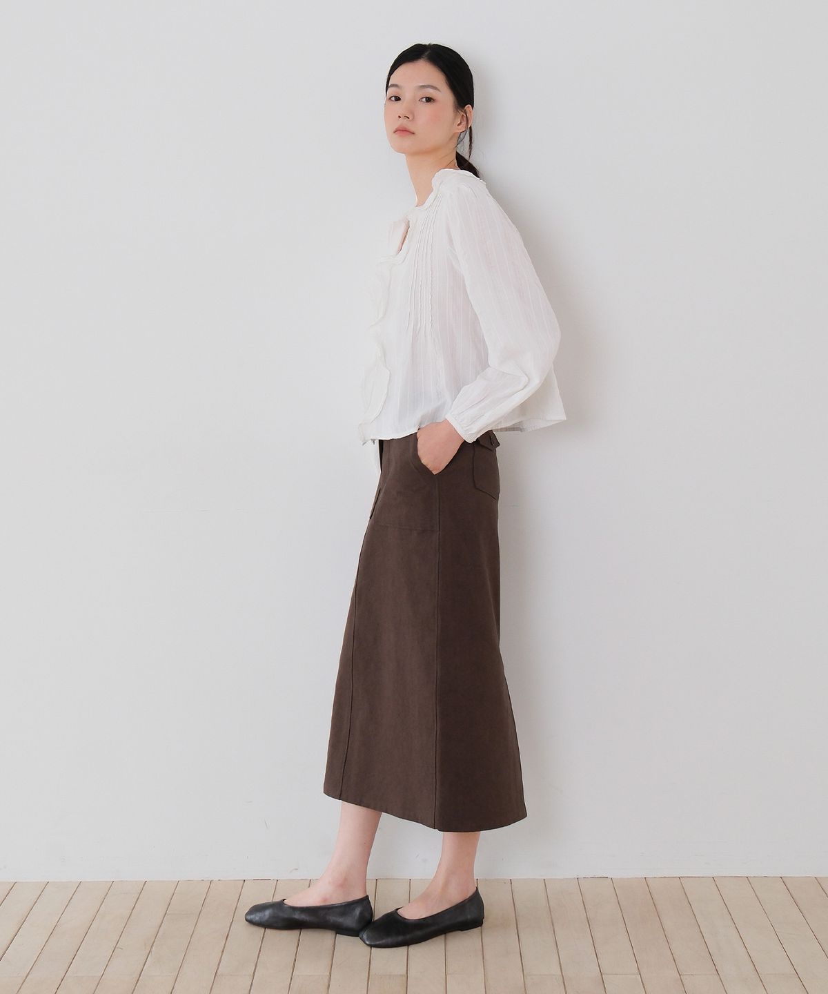 모의(MOUI) Washed cotton fatigue skirt (BROWN)
