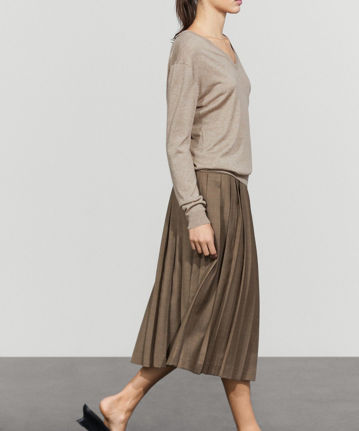마시모두띠(MASSIMO DUTTI) 울 블렌드 플리츠 미디 스커트