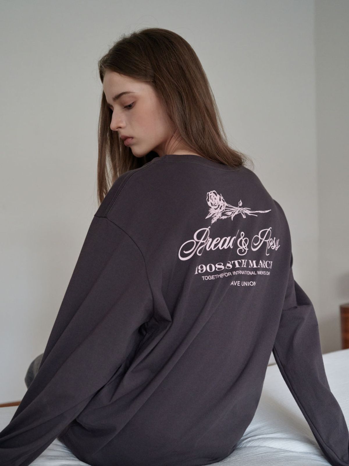 웨이브유니온(WAVE UNION) Bread and roses Longsleeved T-shirt Charcoal