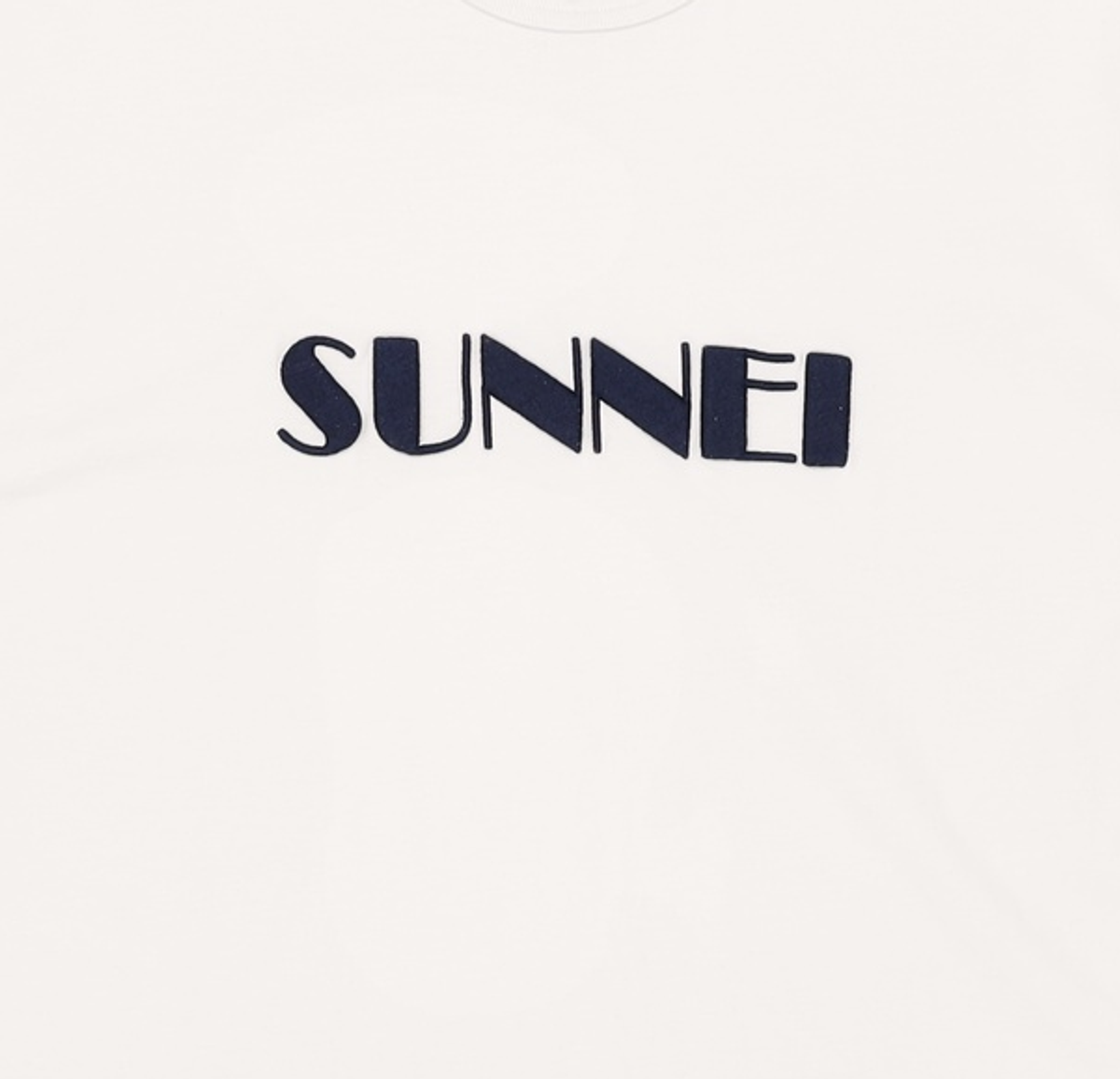써네이(SUNNEI) 클래식 빅 로고 자수 반소매 티셔츠 - 오프 화이트 / MRTWXJER069JER0127433 XL