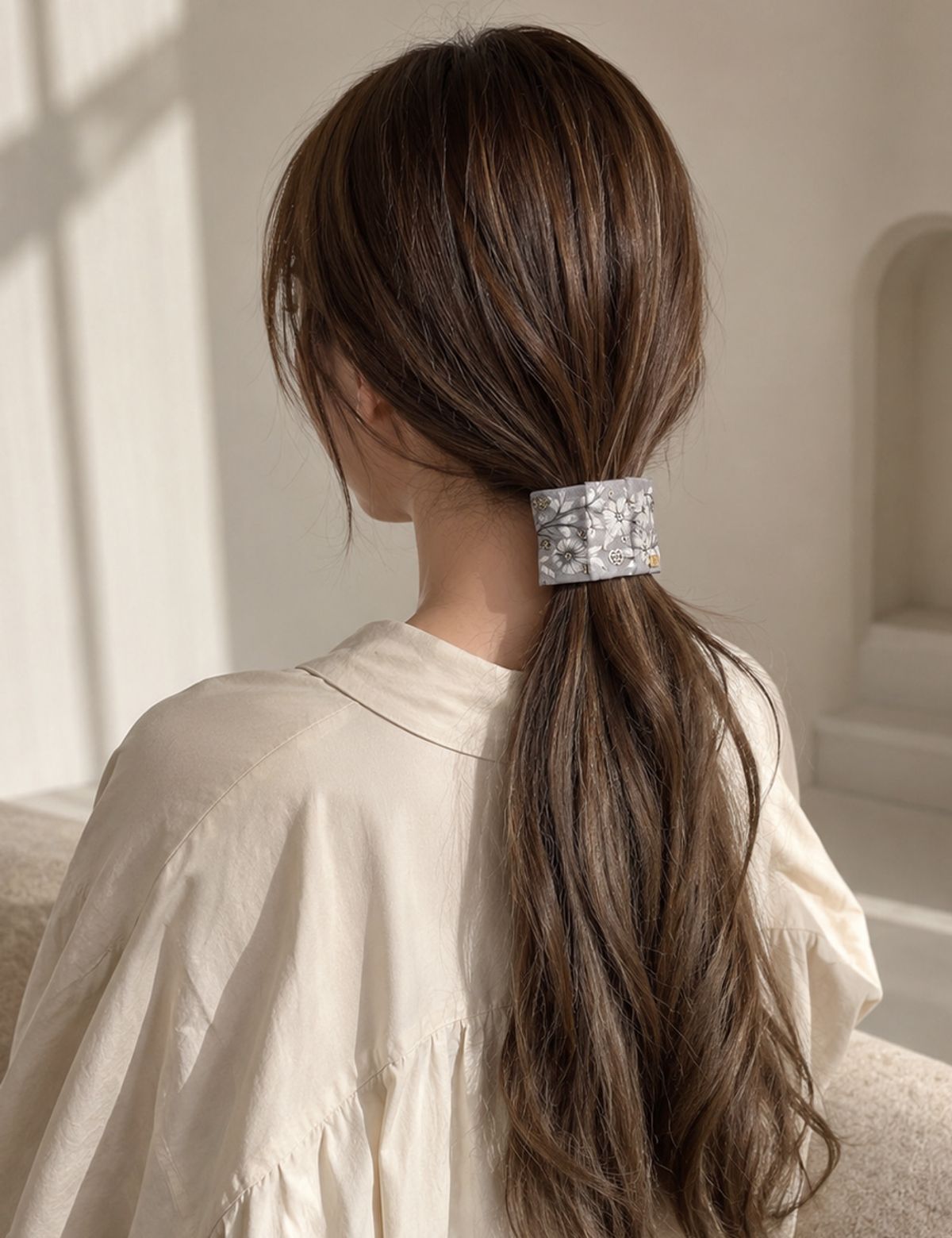 베스티(BESTY) 데이지 드레이프 헤어커프 (Daisy Drape Hair Cuff)