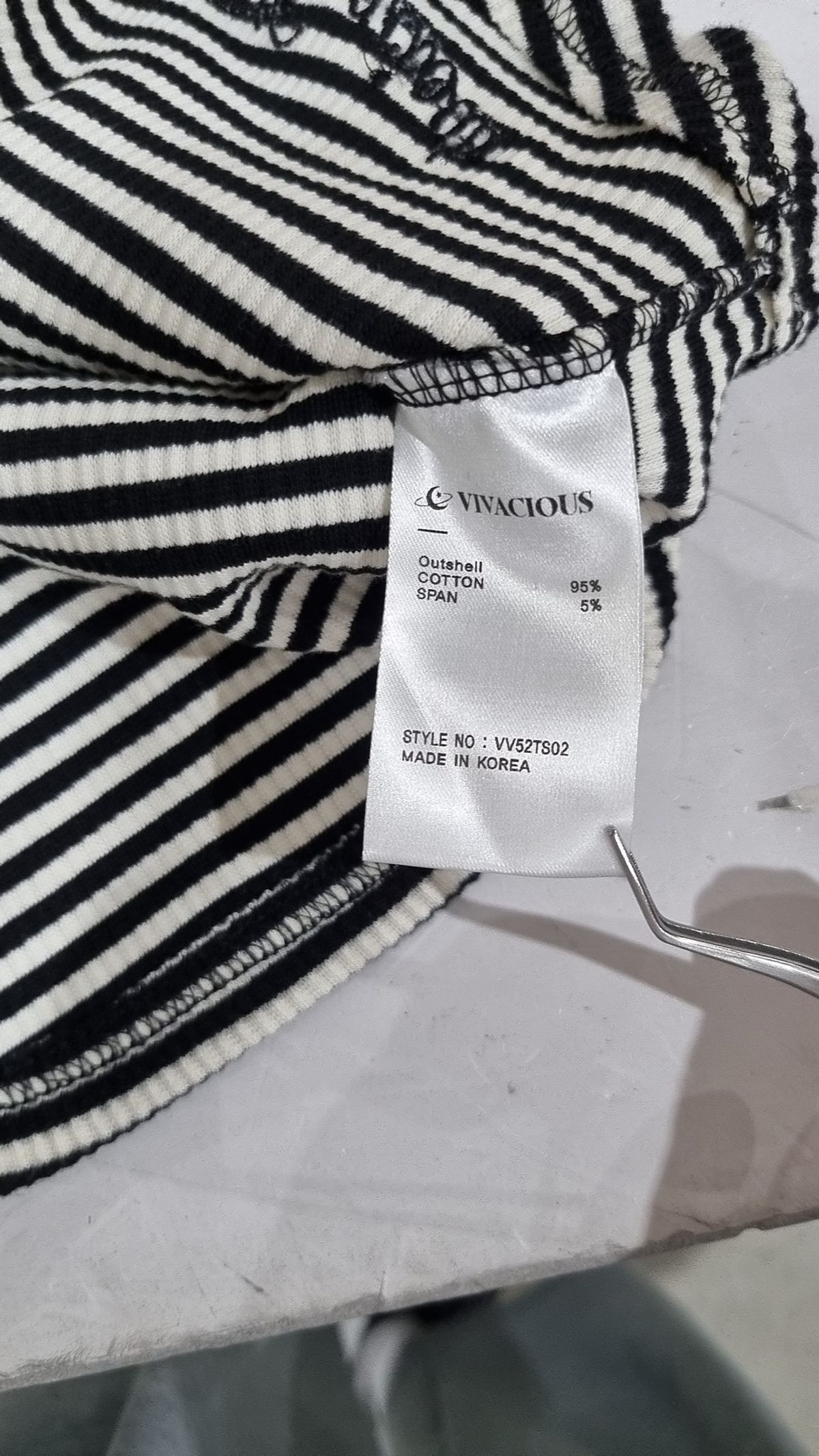 비바셔스(VIVACIOUS) Sus Boatneck Stripe Sleeveless BLACK S