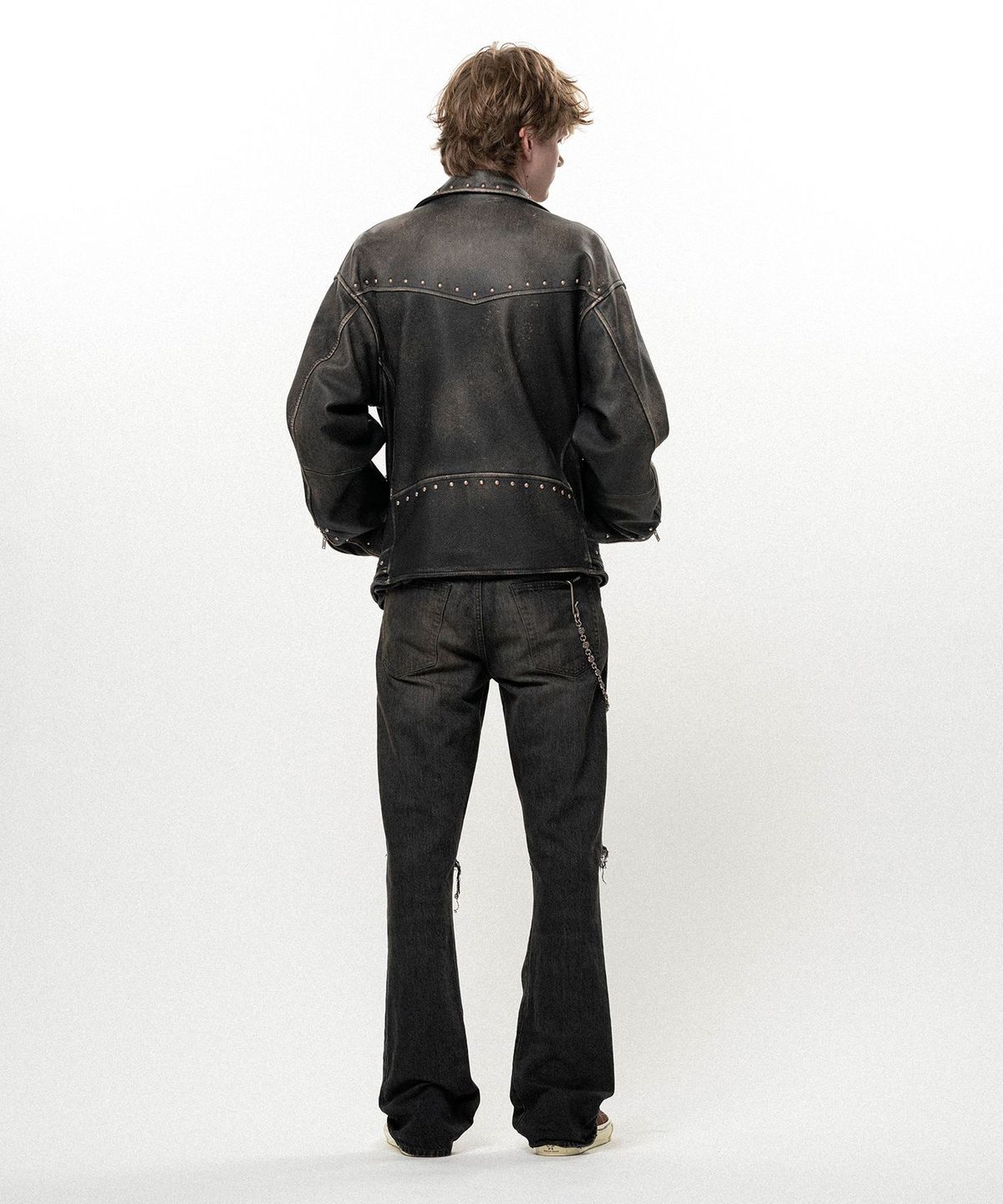 카미야(KAMIYA) Distressed Slim Bootcut Denim Pants - BLACK