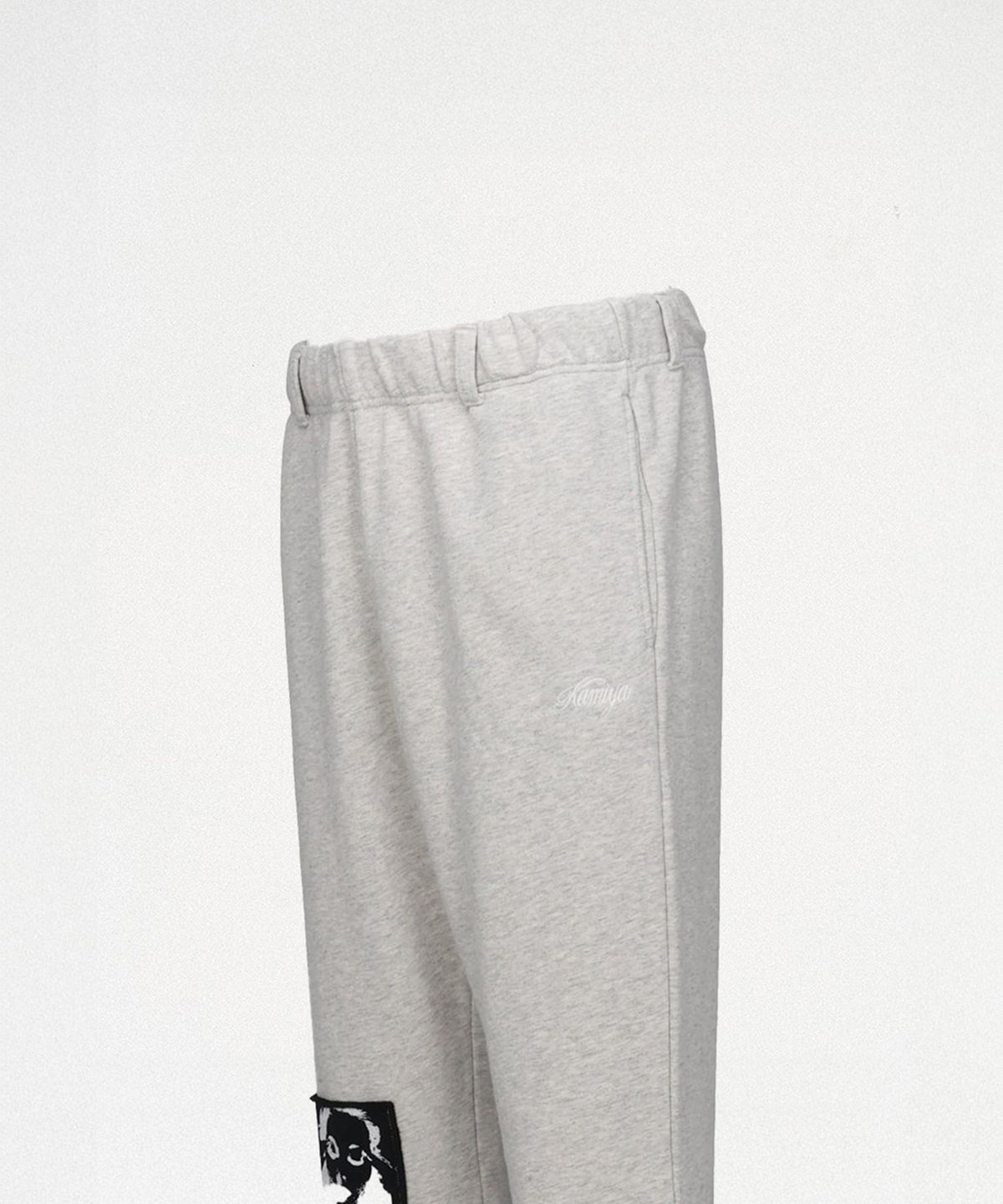 카미야(KAMIYA) Girl Patch Bootcut Sweat Pants - GRAY