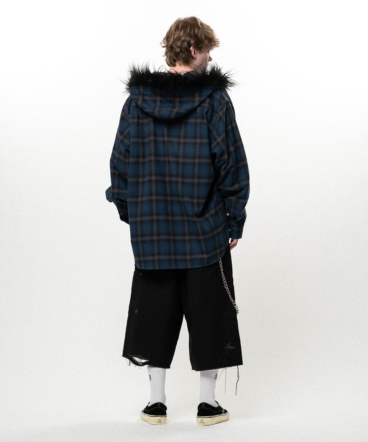 카미야(KAMIYA) Fur-Trimmed Hooded Check Shirt - NAVY