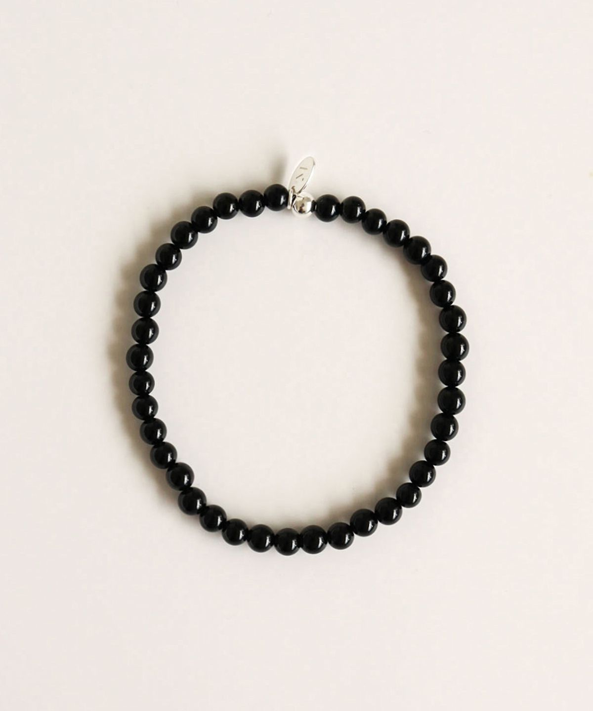 모던라이크(MODERN LIKE) [ Silver 925 ] 오닉스 블랙 진주 팔찌 4mm