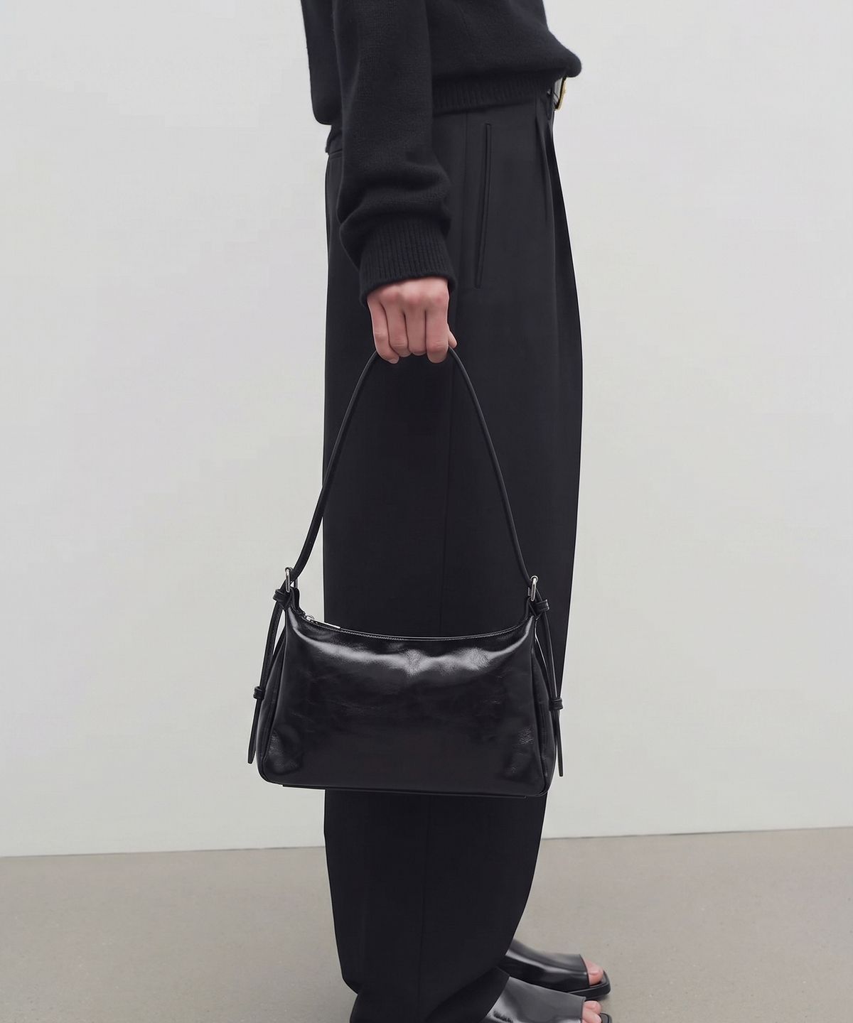 밋맷밋(MEETMETMEET) Dash gloss black