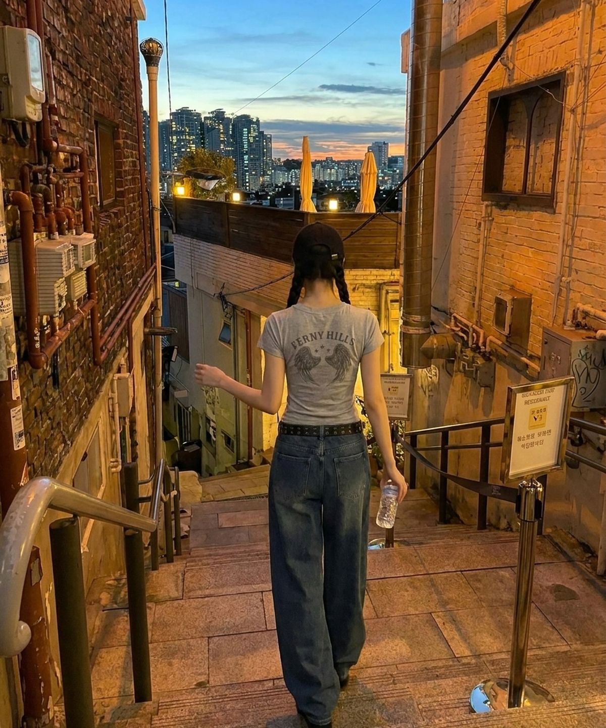 퍼니힐즈(FERNY HILLS) 퍼니 윙스 반팔 티셔츠 그레이