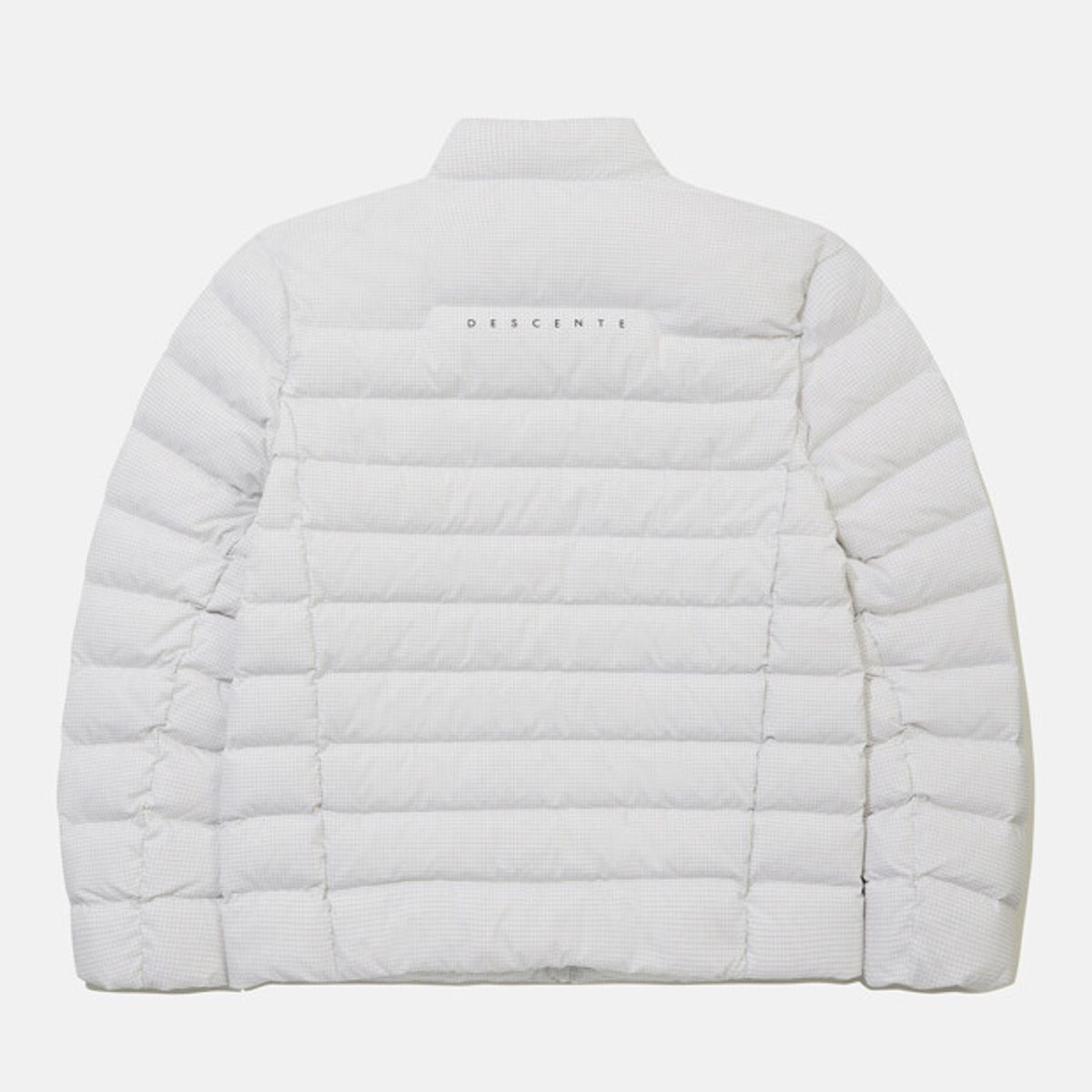 데상트(DESCENTE) 경량 스탠드넥 다운 자켓 패턴 SR423UDJO3
