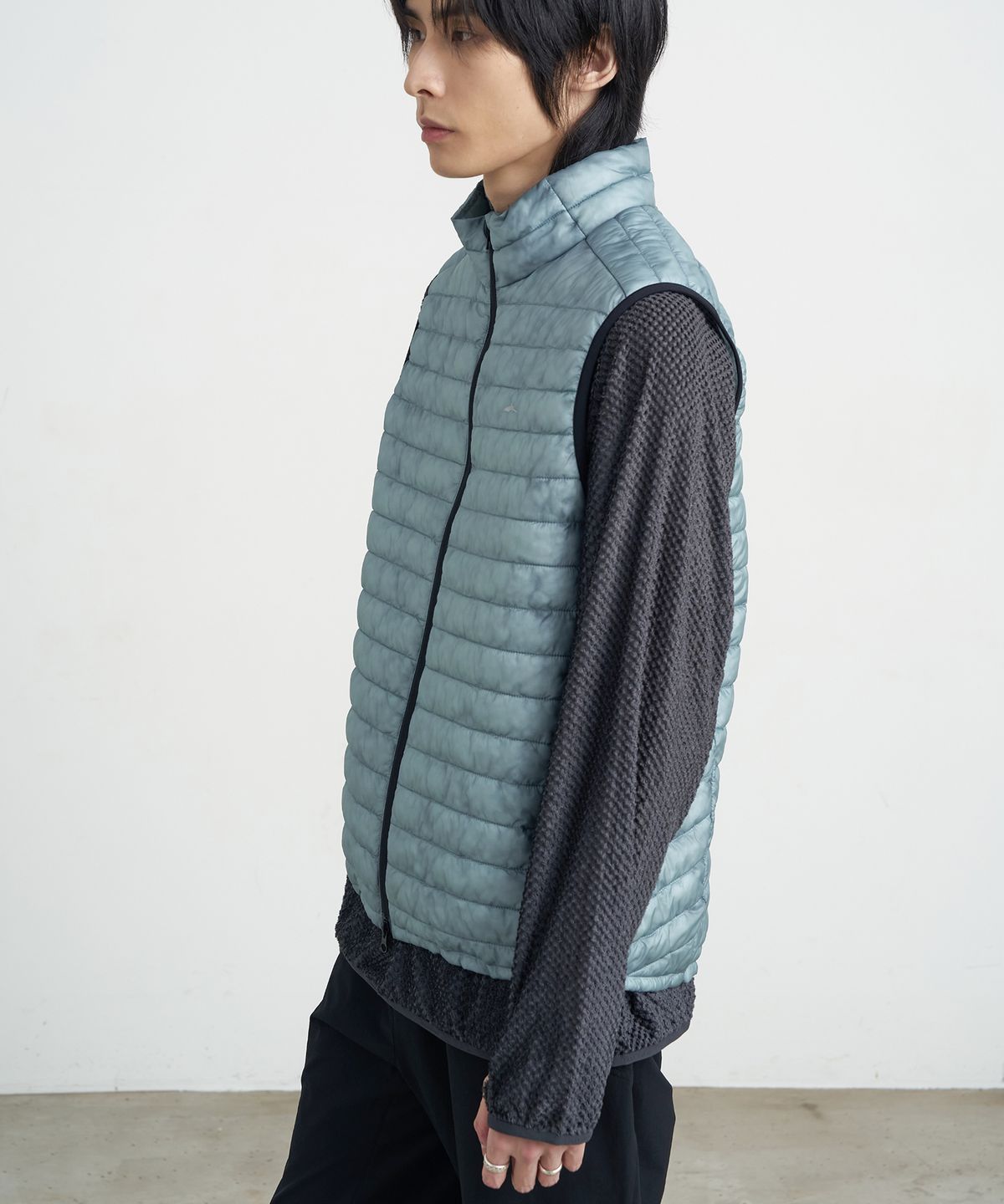 고요웨어(GOYOWEAR) UL 그레핀 인슐레이션 베스트 (블루이시 그레이)
