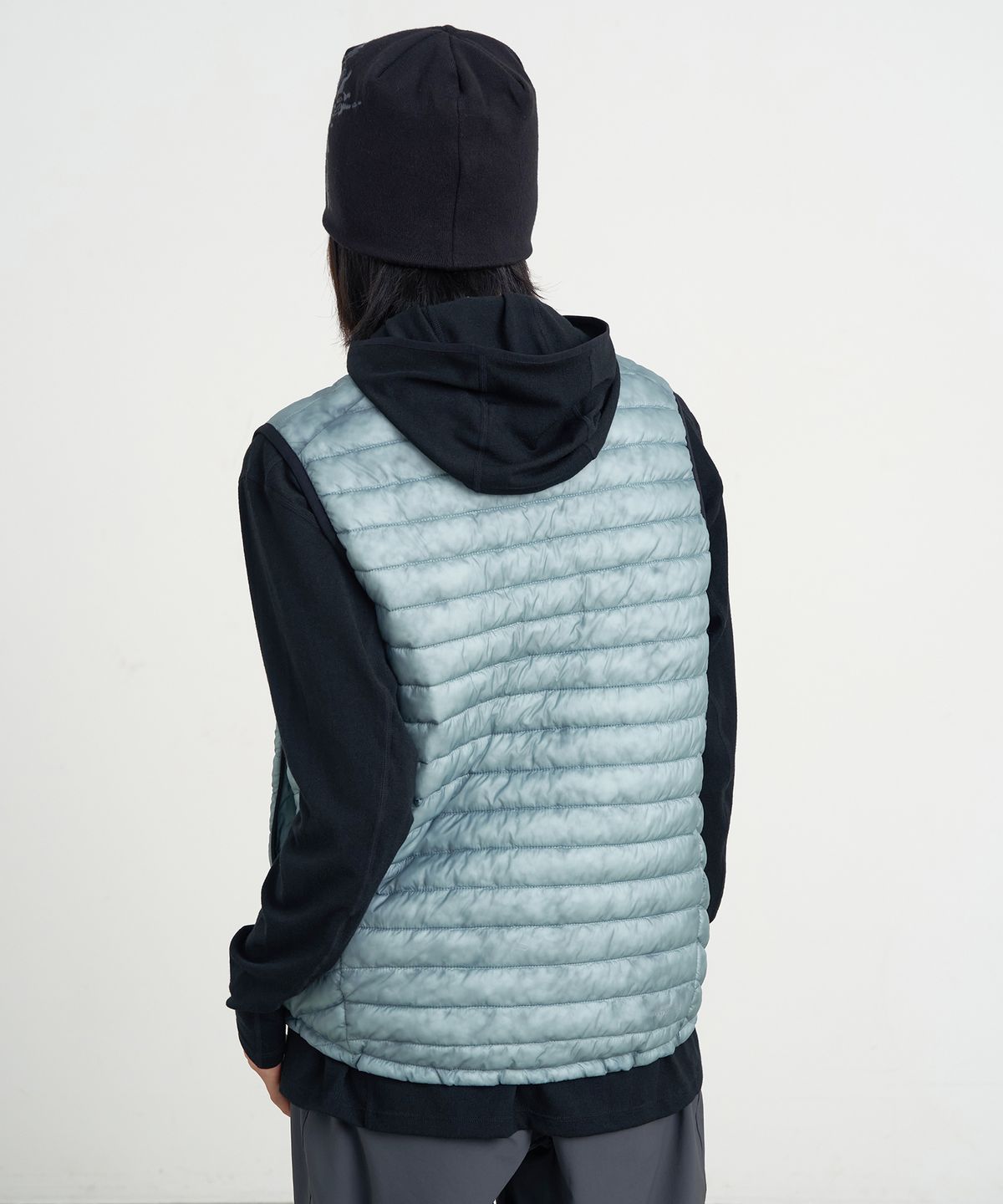 고요웨어(GOYOWEAR) UL 그레핀 인슐레이션 베스트 (블루이시 그레이)