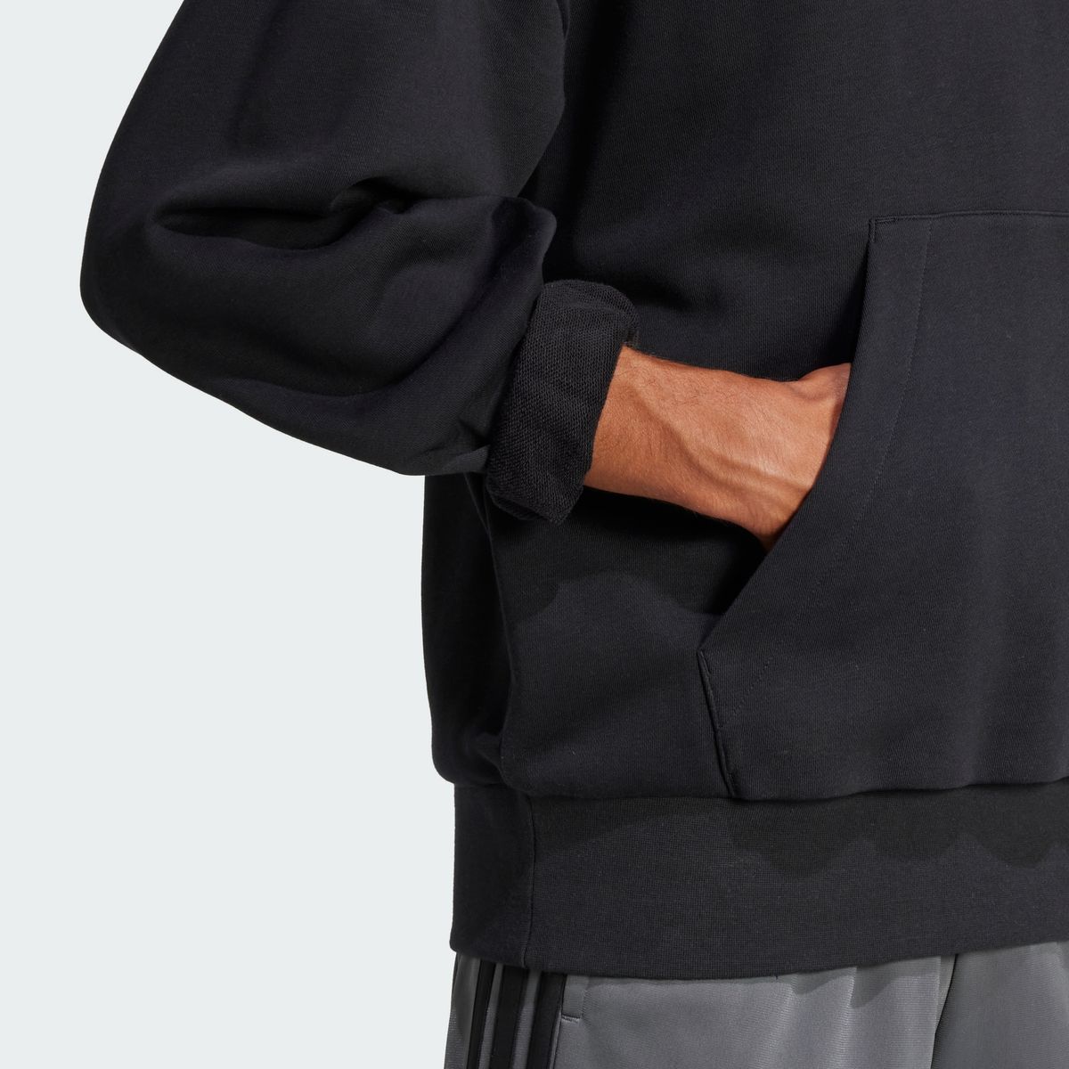 아디다스(ADIDAS) 에센셜 루즈 핏 3바 로고 프렌치 테리 후디 JF3587