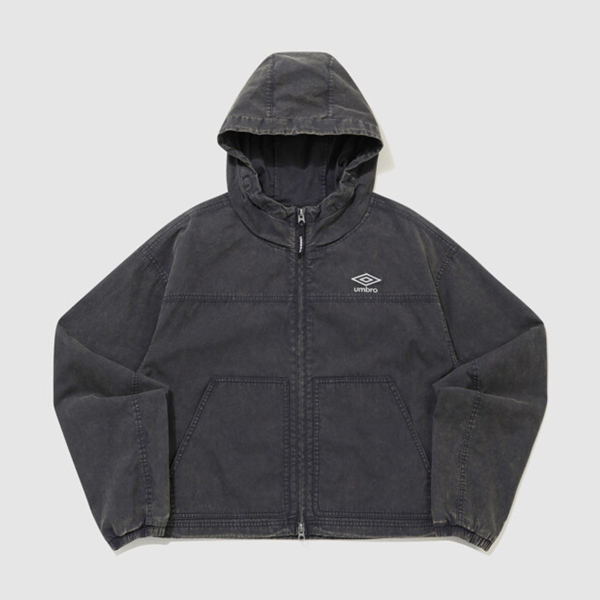 엄브로(UMBRO) DISTRICT11 후드형 워싱 바람막이 자켓 챠콜 UR324CJK90