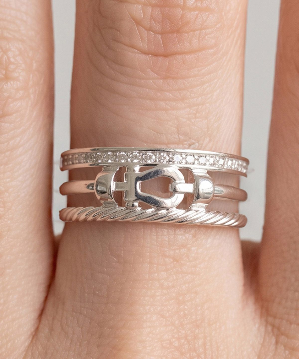 엘렌쥬얼리(HELENE JEWELRY) 실버 Silver 925 트리플 라인 말발굽 미스 링 은 반지