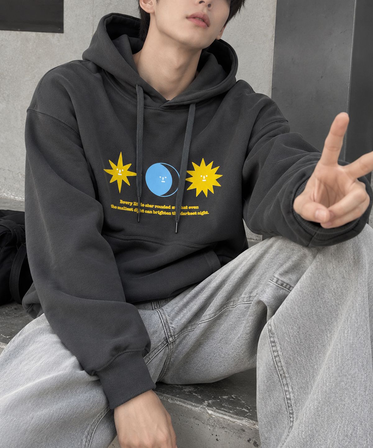 도톤(DOTON) COSMIC FRIENDS HOODIE (Black)
