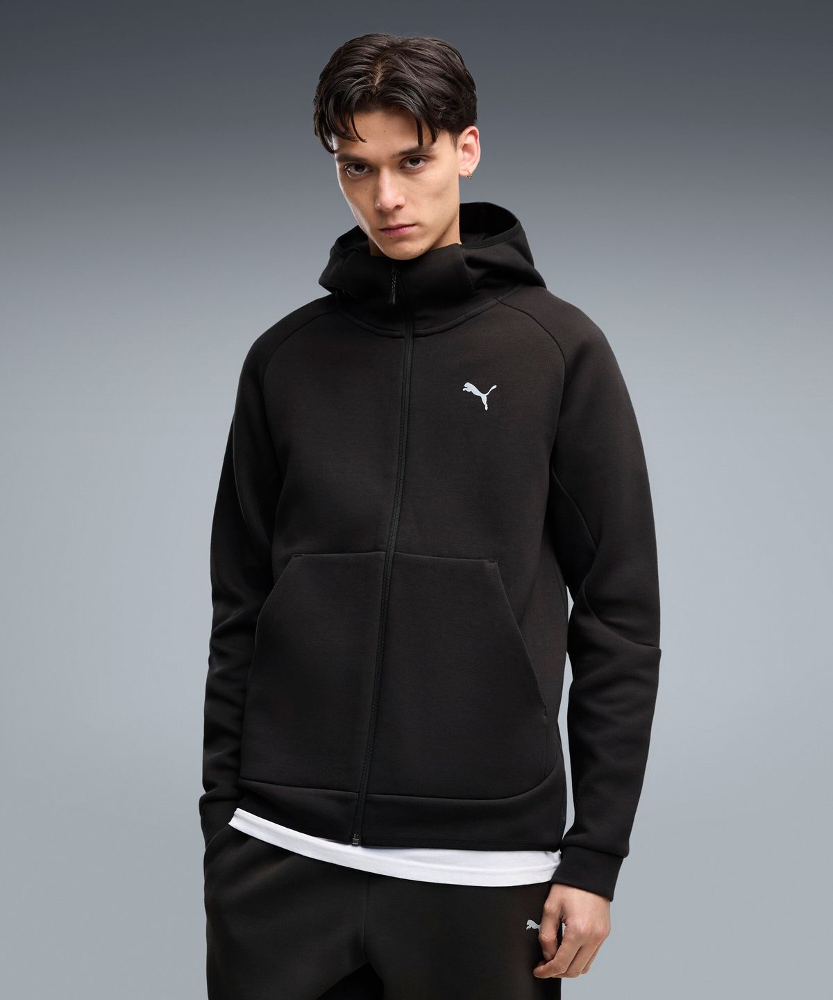 푸마(PUMA) 테크 슬림 풀집 후디 PUMATECH Slim Full-Zip Hoodie DK (69610101)