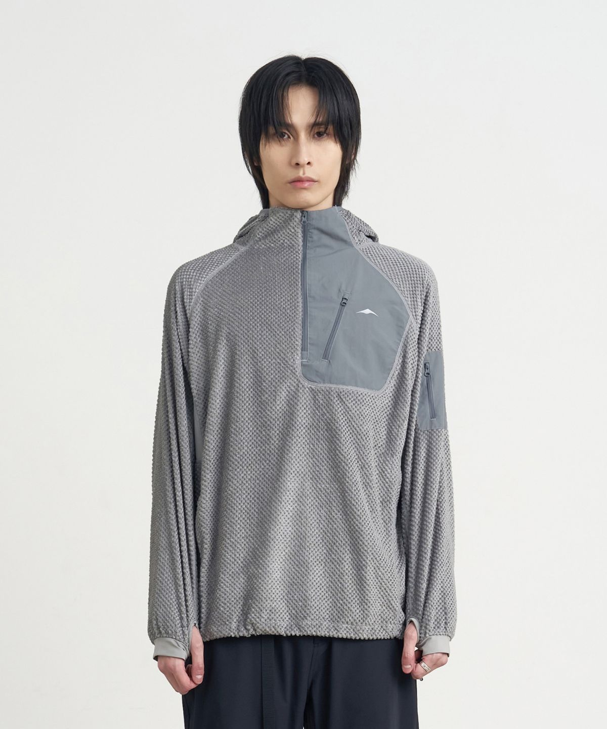 고요웨어(GOYOWEAR) 옥타 라이트 웨이트 하프 집 후디 (실버 그레이)