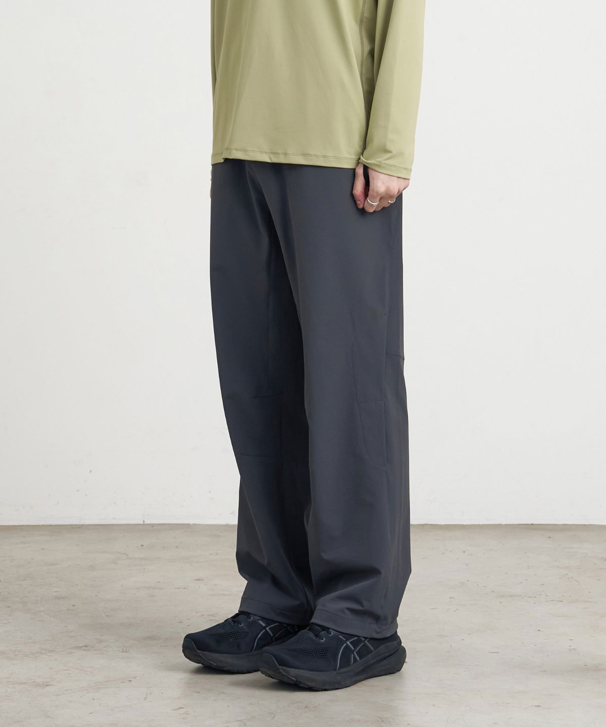 고요웨어(GOYOWEAR) 사이드 메쉬 하이킹 팬츠 (다크 그레이)