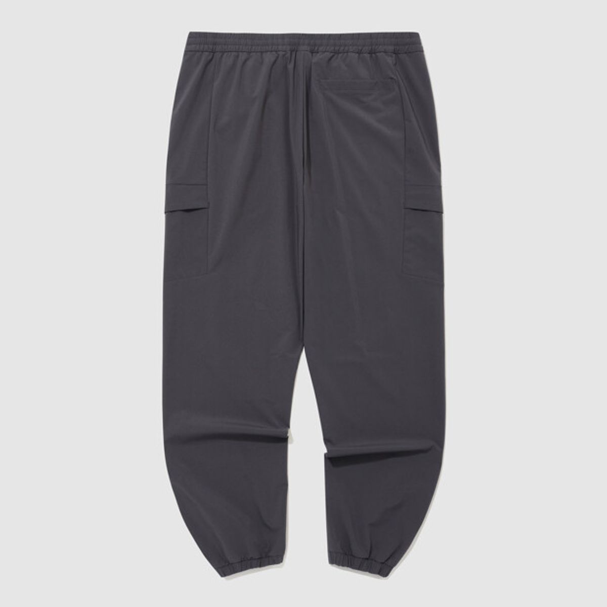 엄브로(UMBRO) 올라운드 나일론 스판 카고 조거 팬츠 챠콜 UR323SPT92