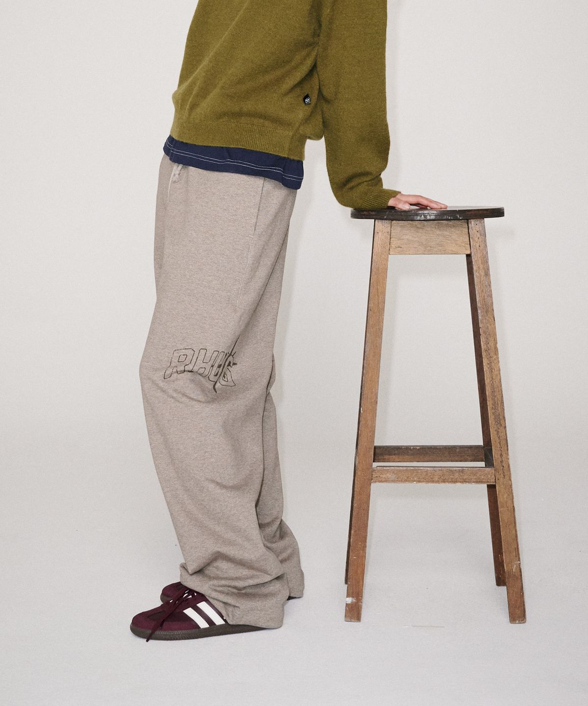 유니버스 가먼트(UNIVERSE GARMENT) 데일리 와이드 스웨트 팬츠_OATMEAL