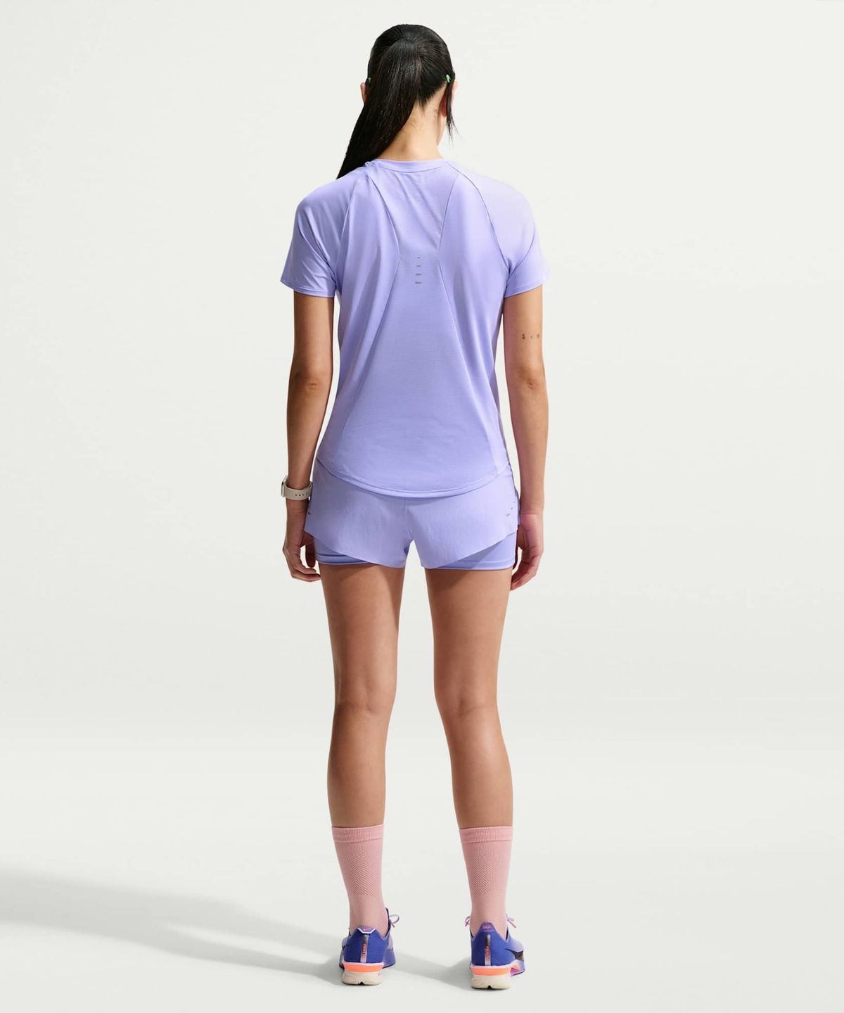 나이키(NIKE) 스위프트 드라이 핏 반소매 러닝 탑 W - 퍼플 펄스 / IU1053-580