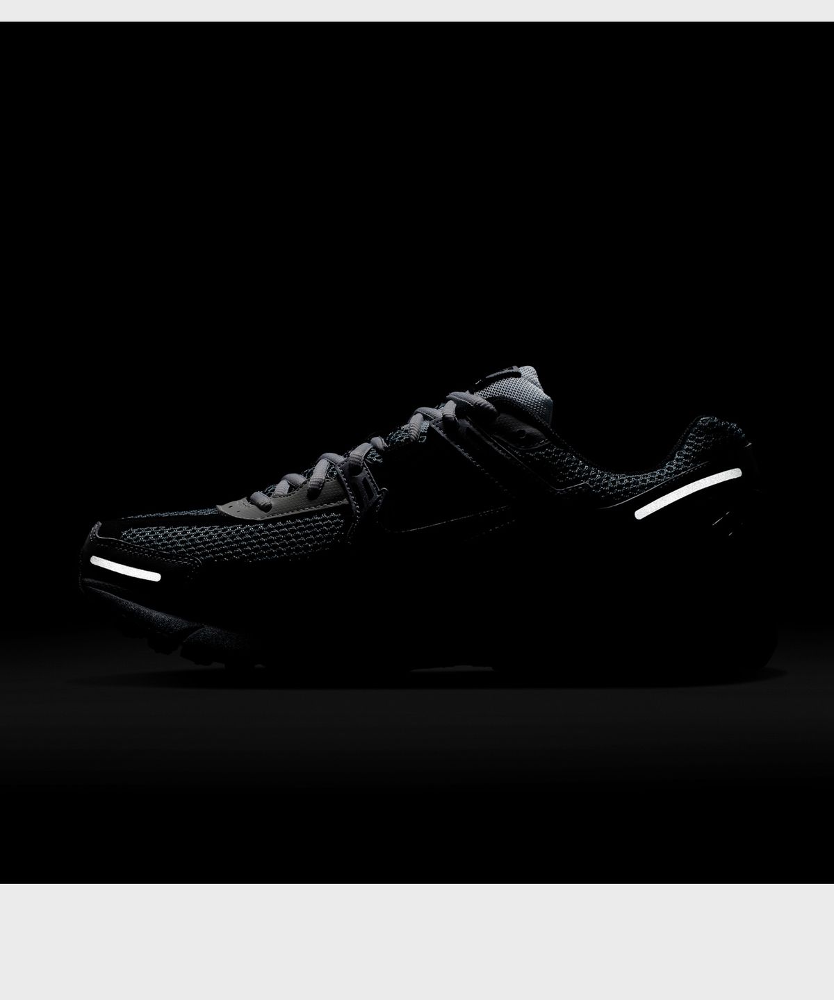 나이키(NIKE) 줌 보메로 5 SE SP M - 다크 그레이:화이트:세일:블랙 / CI1694-001