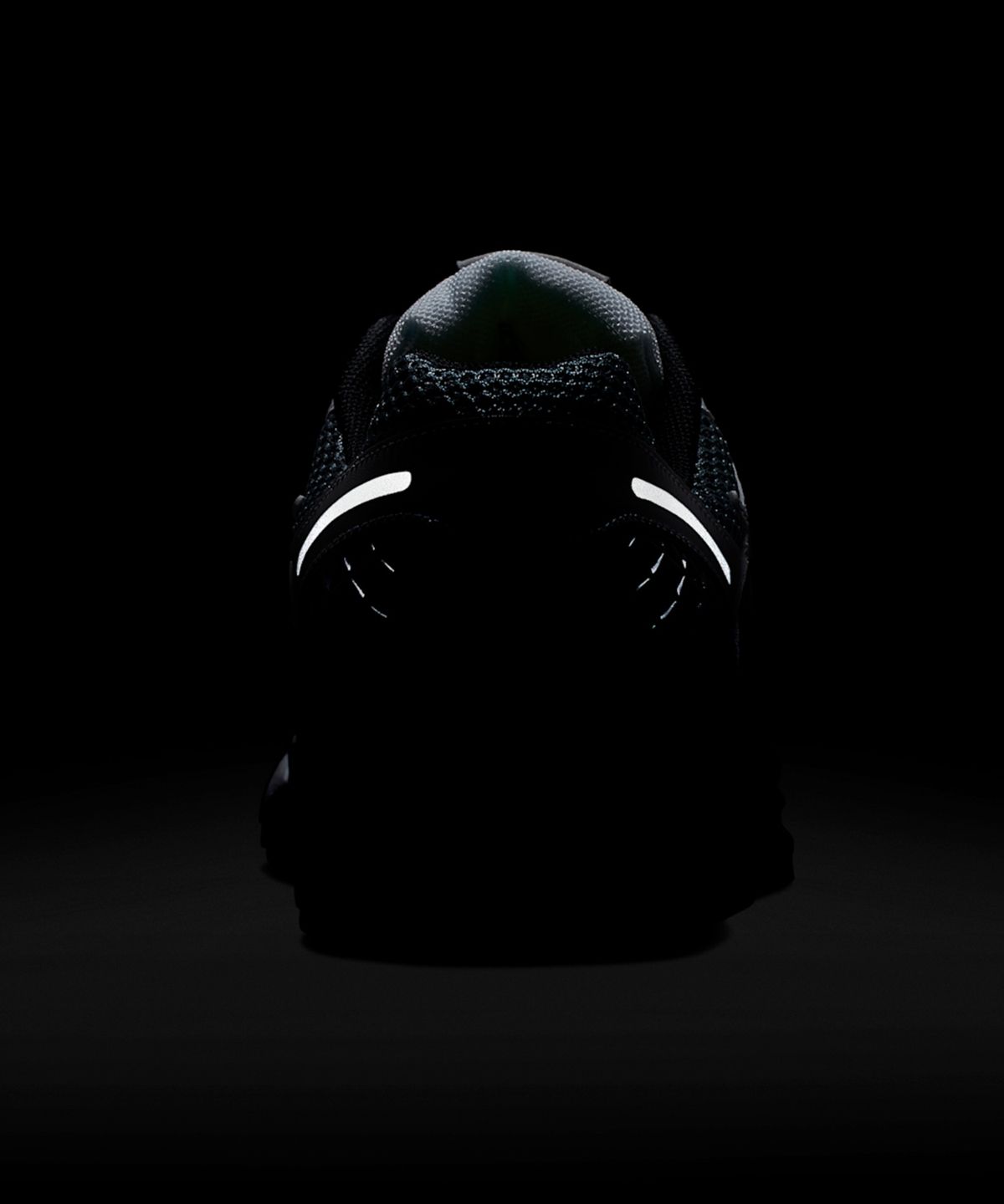 나이키(NIKE) 줌 보메로 5 SE SP M - 다크 그레이:화이트:세일:블랙 / CI1694-001