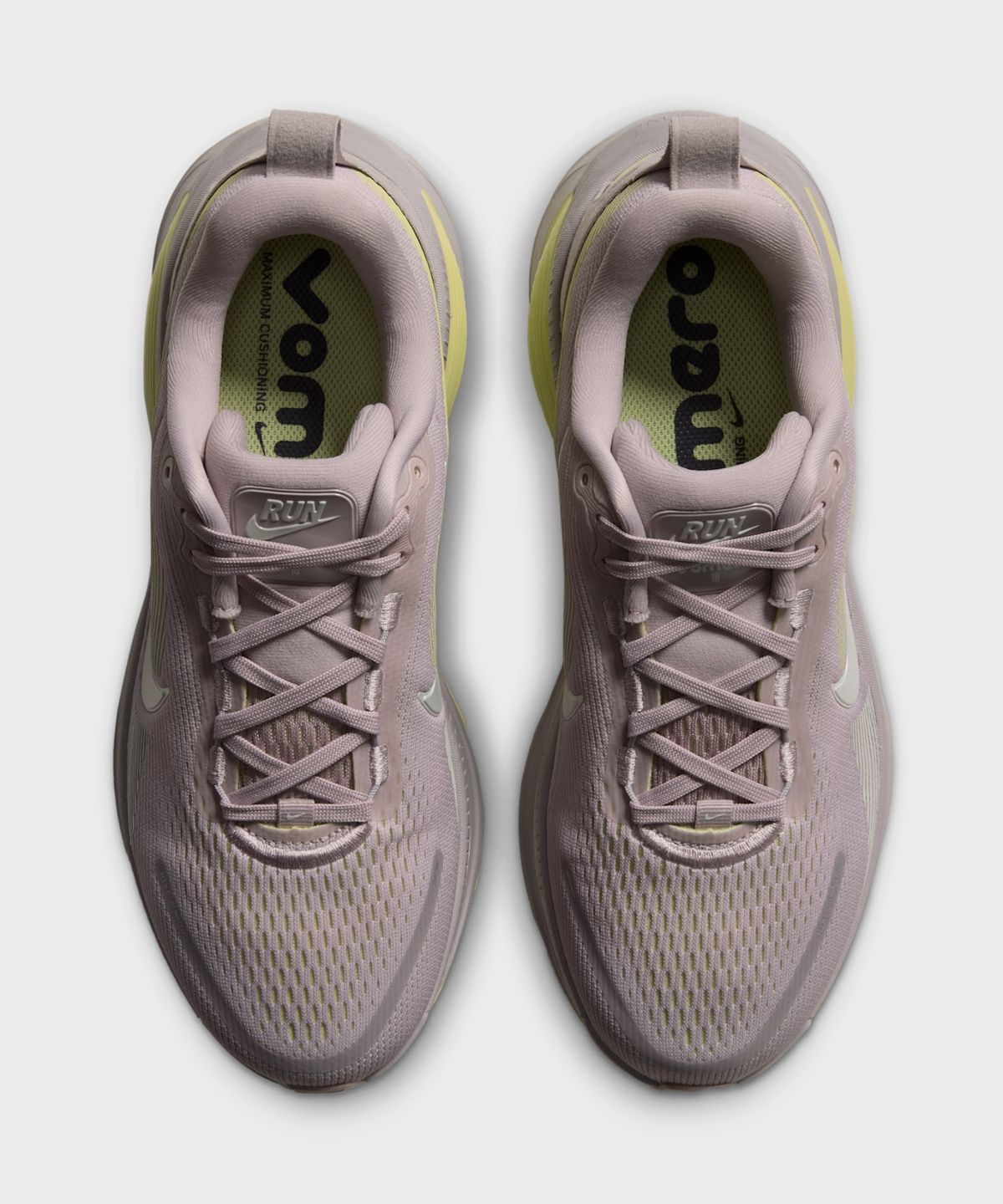나이키(NIKE) 보메로 18 W - 파티클 로즈:실버 라일락:펜넬:세일 / HM6804-608