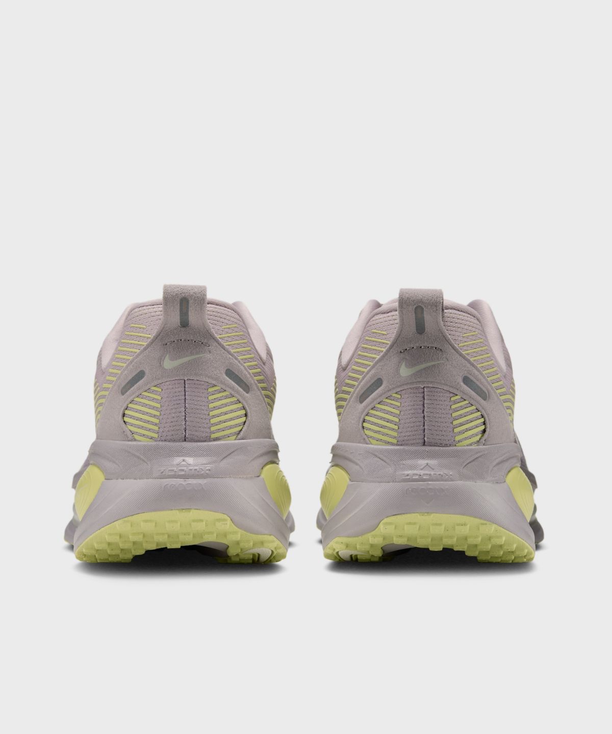 나이키(NIKE) 보메로 18 W - 파티클 로즈:실버 라일락:펜넬:세일 / HM6804-608