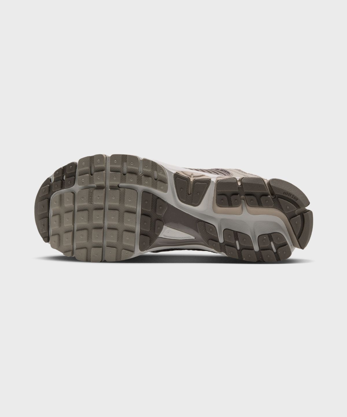 나이키(NIKE) 줌 보메로 5 W - 배스트 그레이:이니그마 스톤:케이브 스톤:포톤 더스트 / HQ0458-004