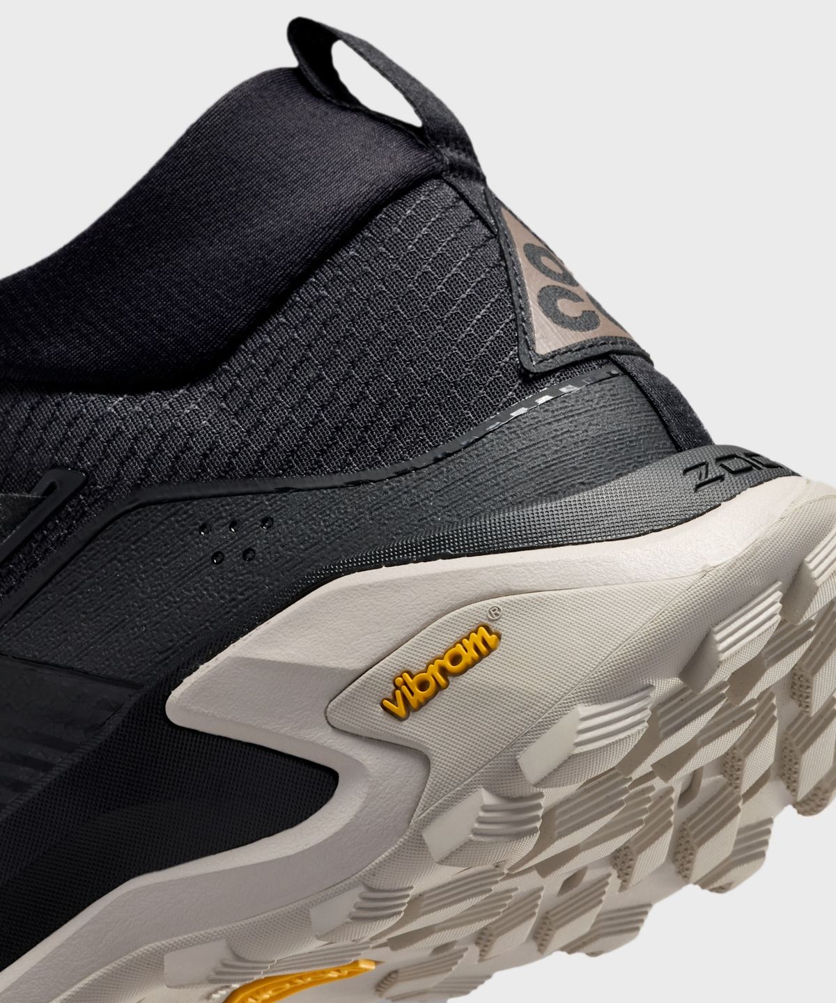 나이키(NIKE) ACG 제가마 하이크 W - 블랙:크림 II:아이언스톤 / IO7855-005
