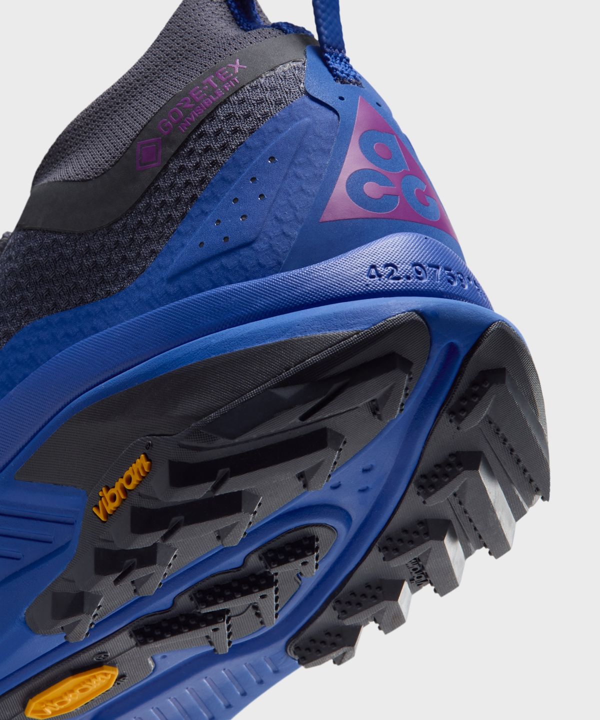나이키(NIKE) ACG 제가마 트레일 GORE-TEX M - 그리드아이언:하이퍼 로얄:비비드 퍼플:블랙 / IO7932-004
