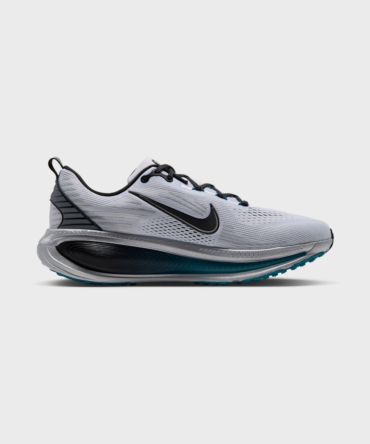 나이키(NIKE) 보메로 18 M - 풋볼 그레이:메탈릭 쿨 그레이:브라이트 스프루스:블랙 / IQ0458-001