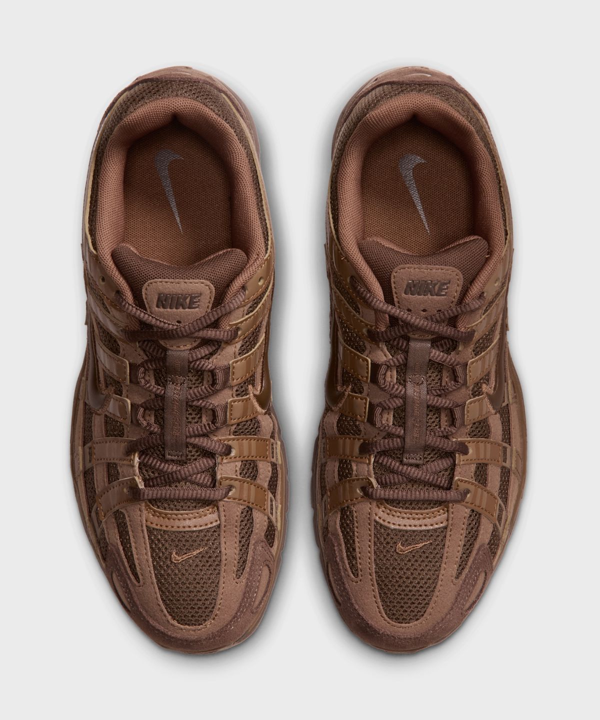 나이키(NIKE) P-6000 W - 카카오 와우:라이트 브리티시 탠:카카오 와우 / IV2501-201
