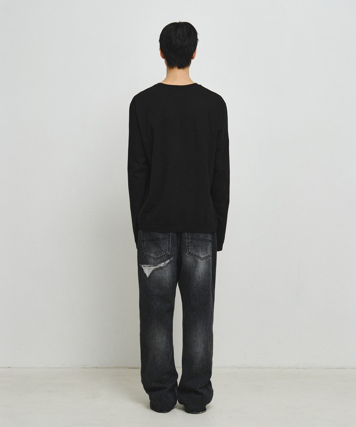 엔도어(ENDOOR) Finger Hole Stitch Long Sleeve (Black)