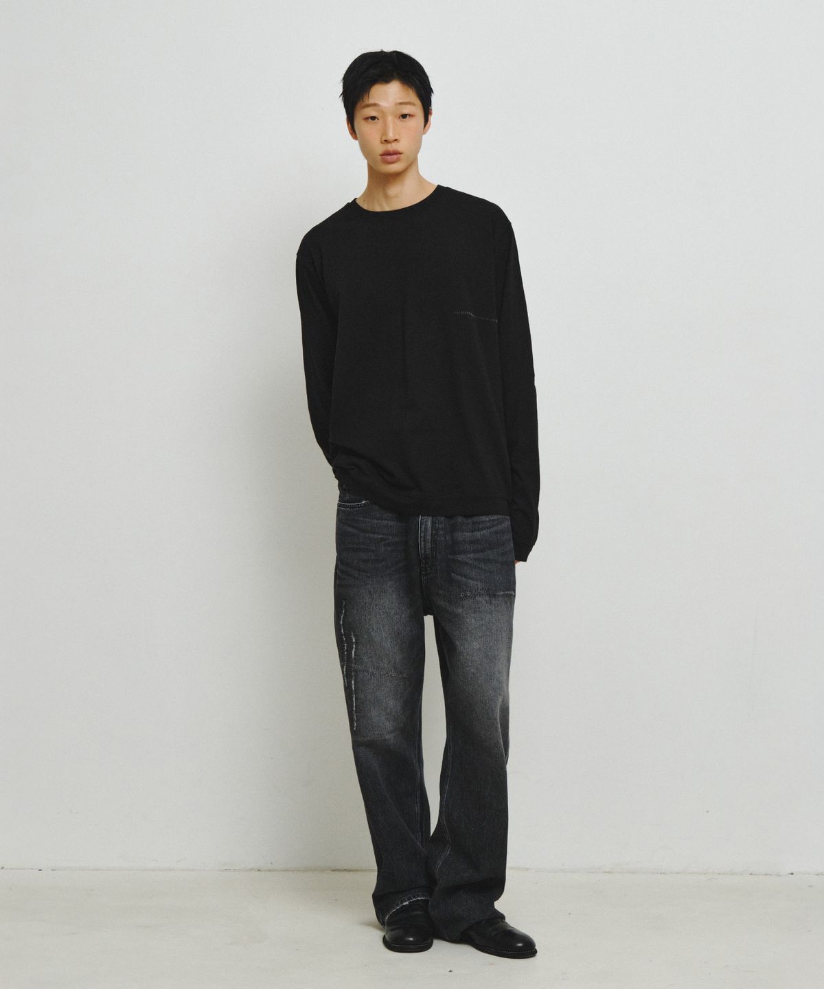 엔도어(ENDOOR) Finger Hole Stitch Long Sleeve (Black)