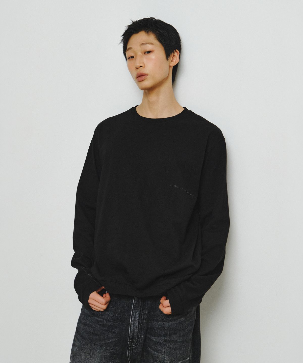 엔도어(ENDOOR) Finger Hole Stitch Long Sleeve (Black)