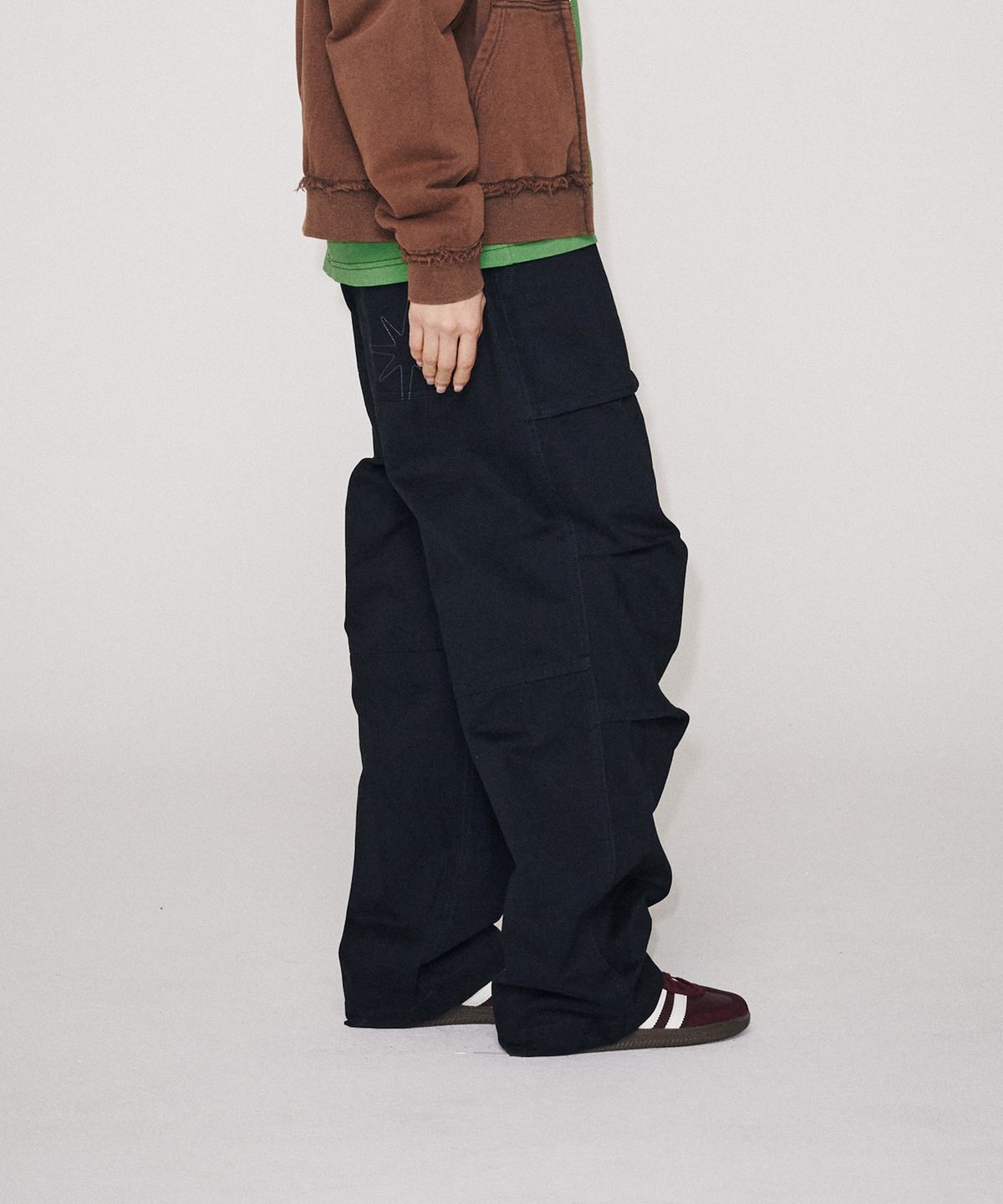 유니버스 가먼트(UNIVERSE GARMENT) 워시드 와이드 퍼티그 팬츠_NAVY