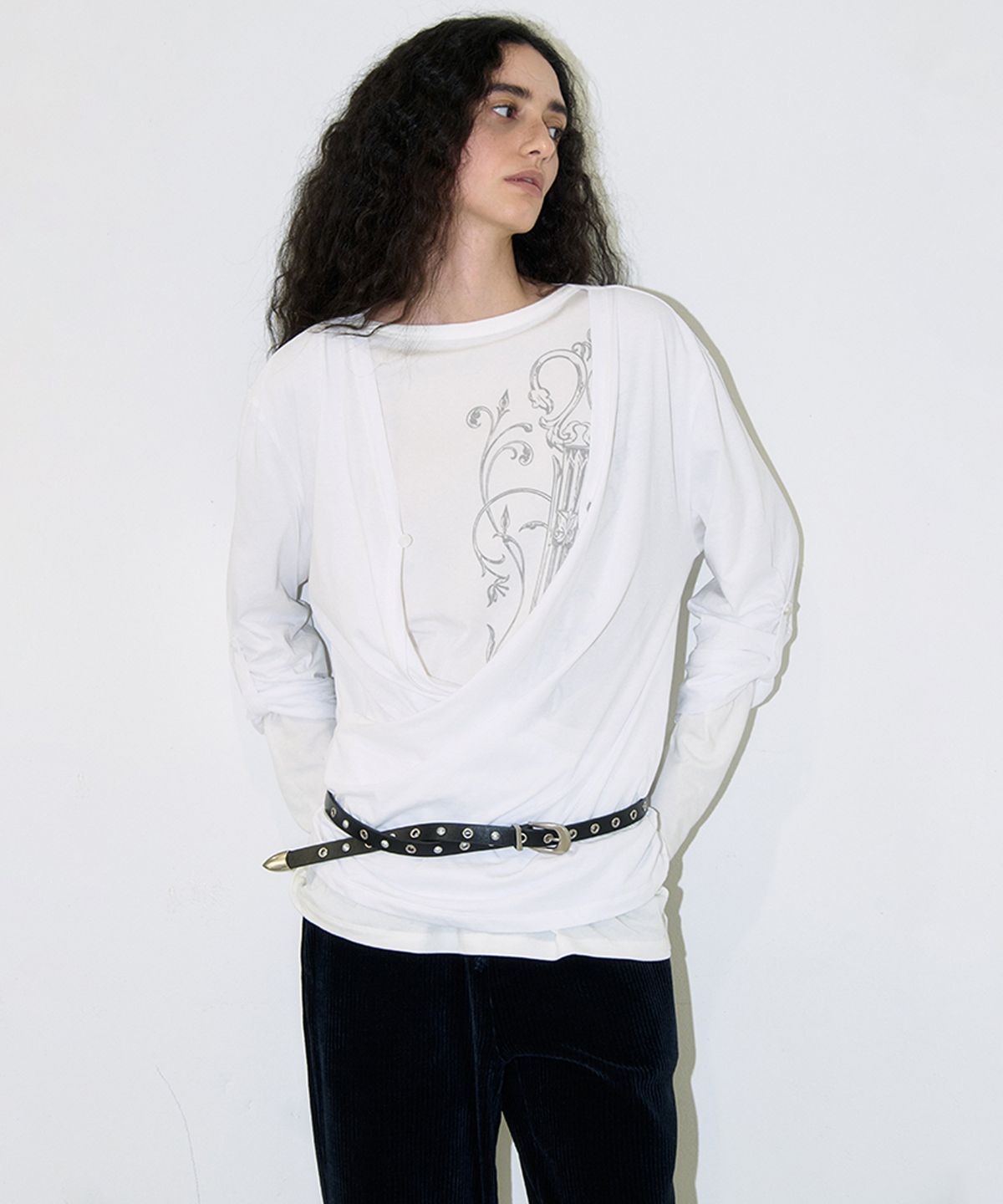 밀로 우먼(MILLO WOMEN) 버튼 랩 티셔츠 [화이트]